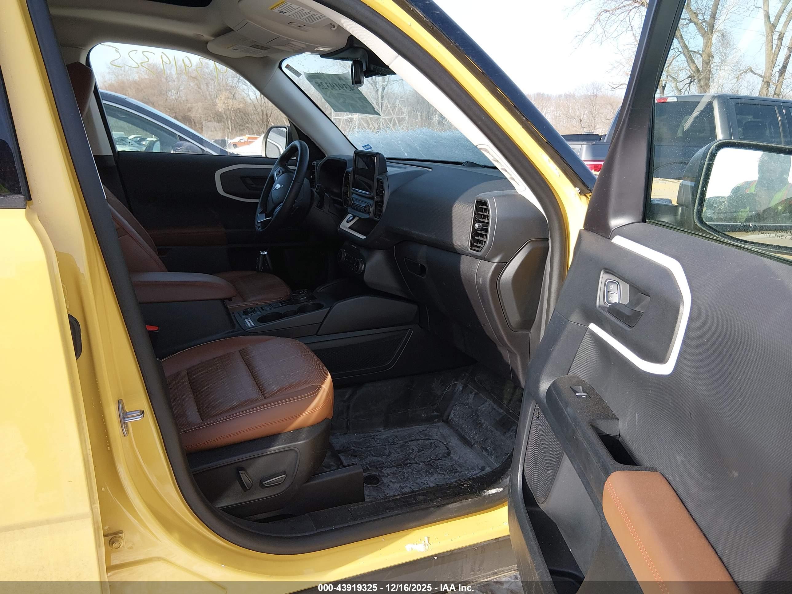 FORD BRONCO image 5