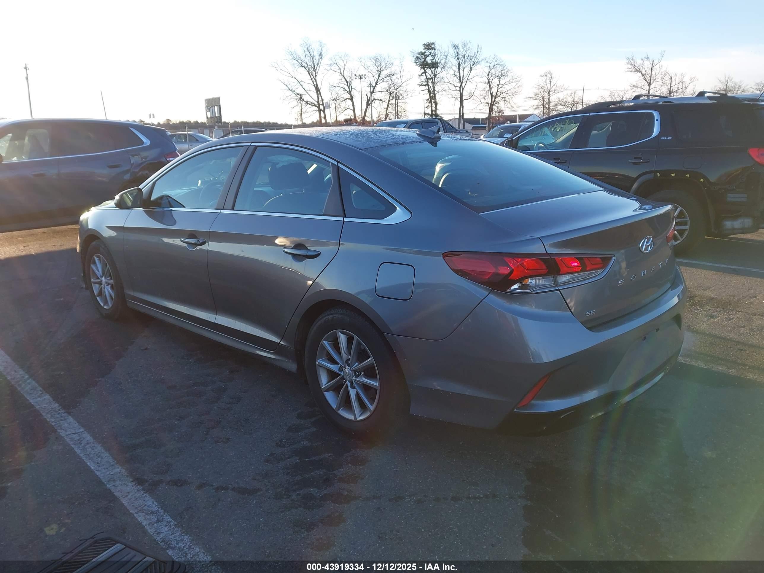 HYUNDAI SONATA image 3
