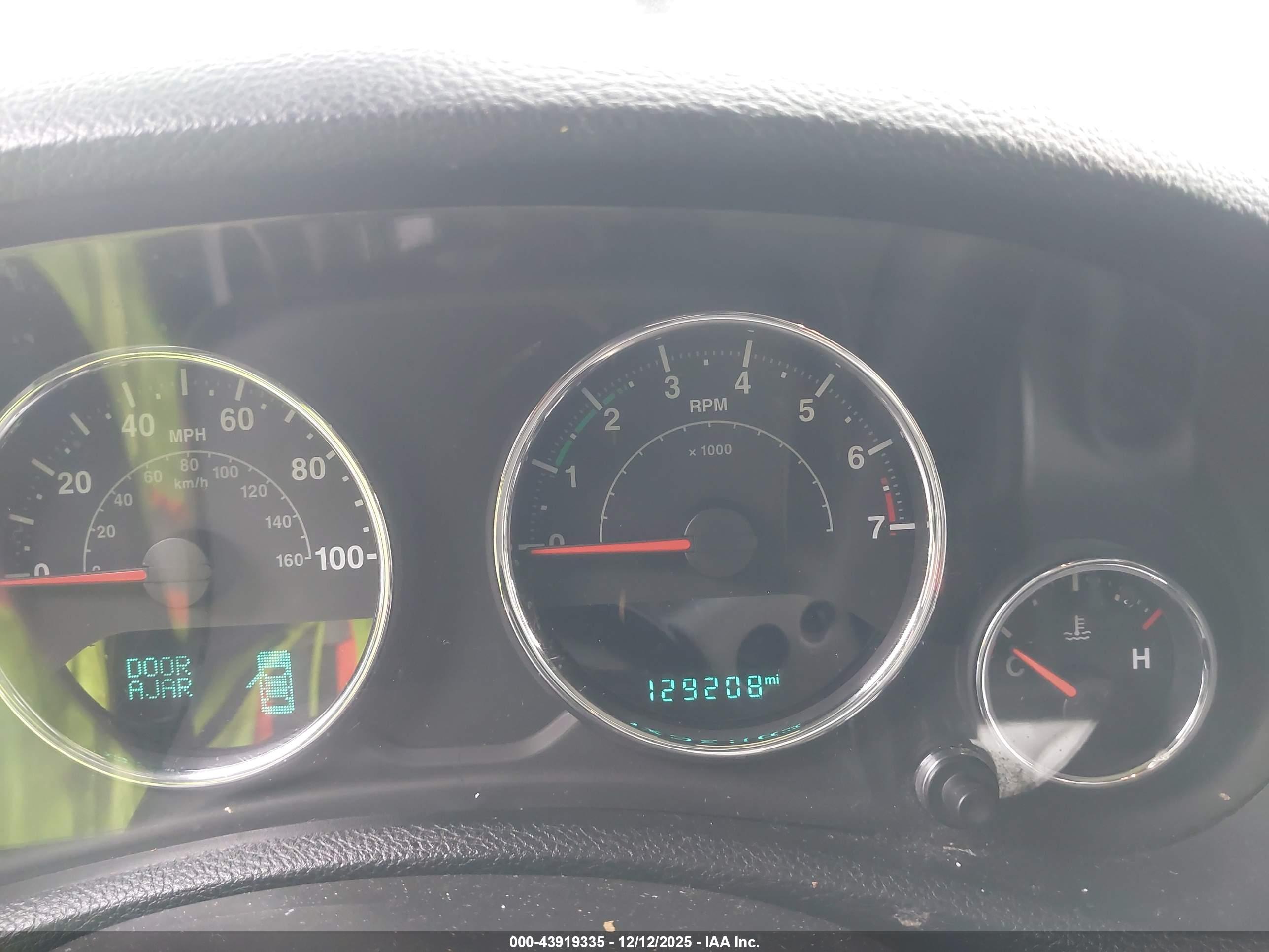 JEEP WRANGLER image 7