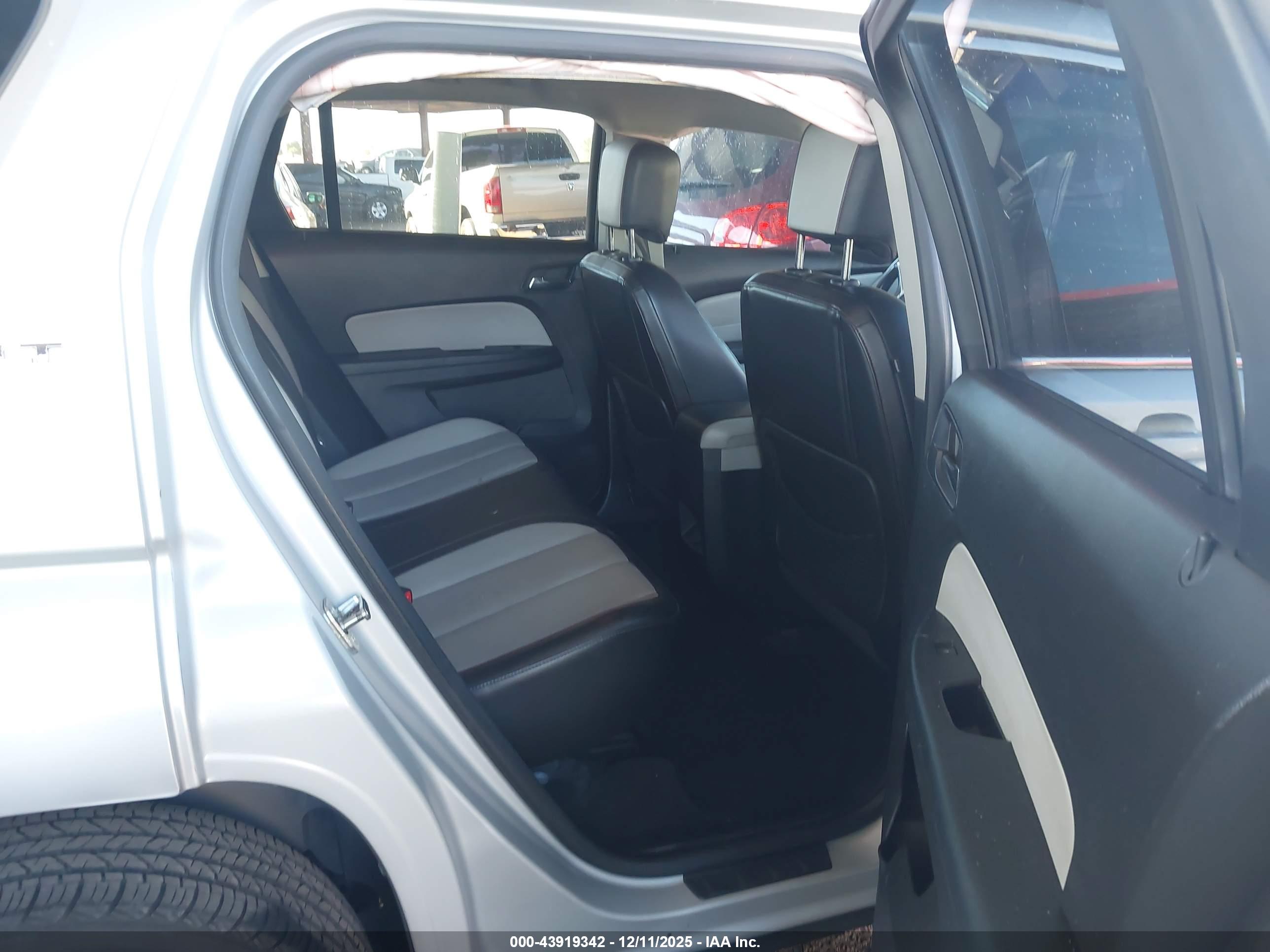 GMC TERRAIN image 8