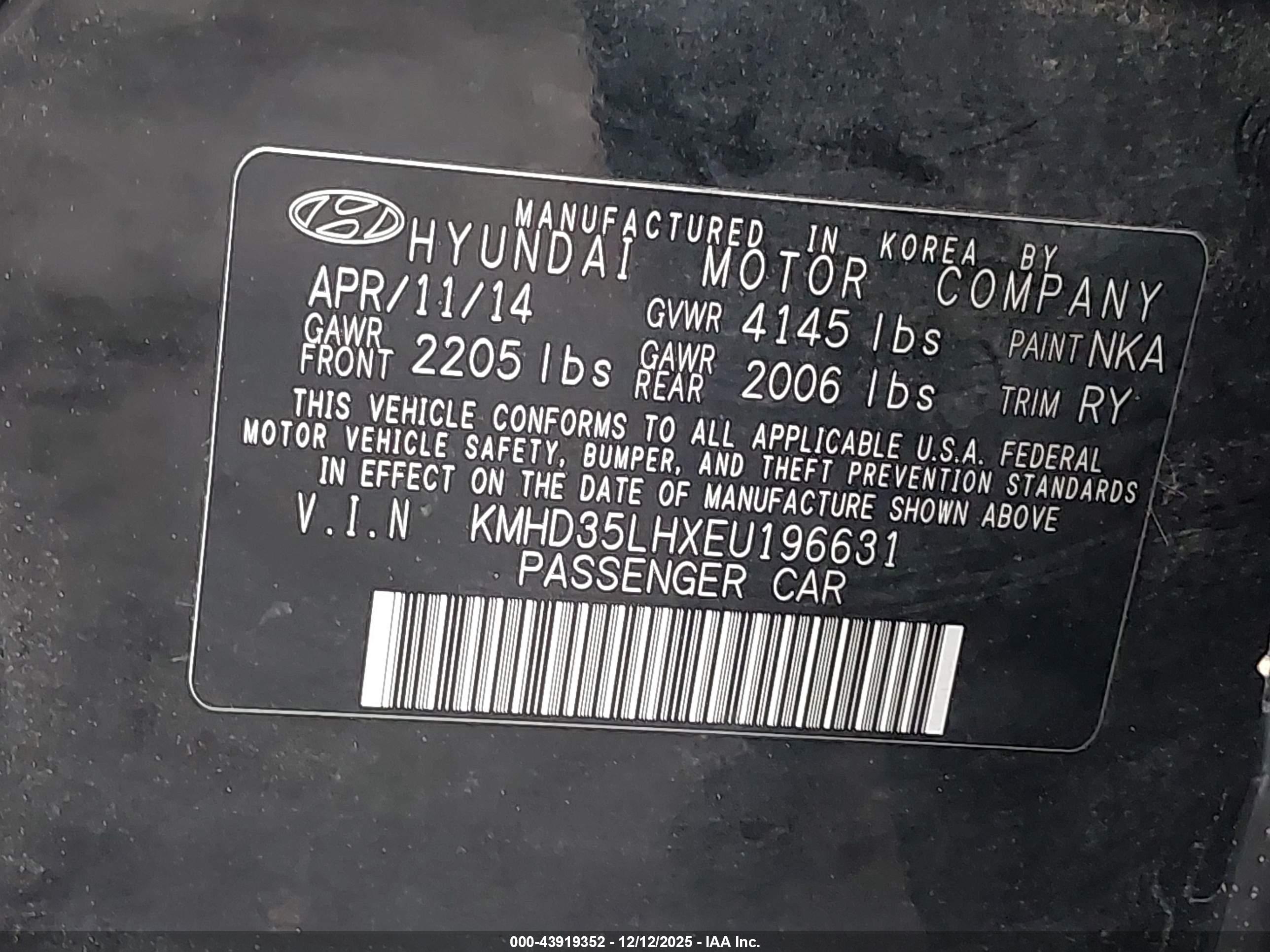 HYUNDAI ELANTRA image 9