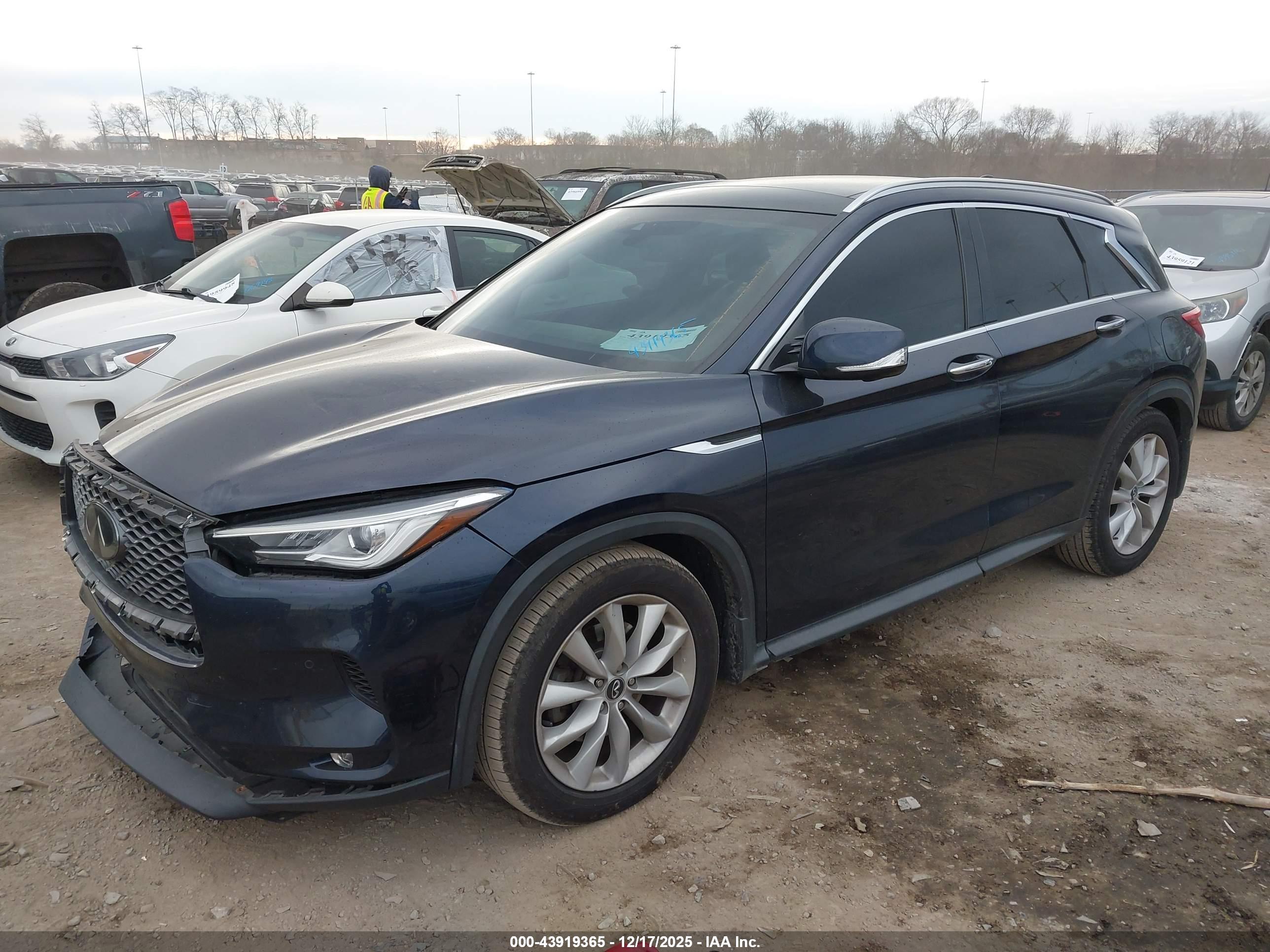INFINITI QX50 image 2