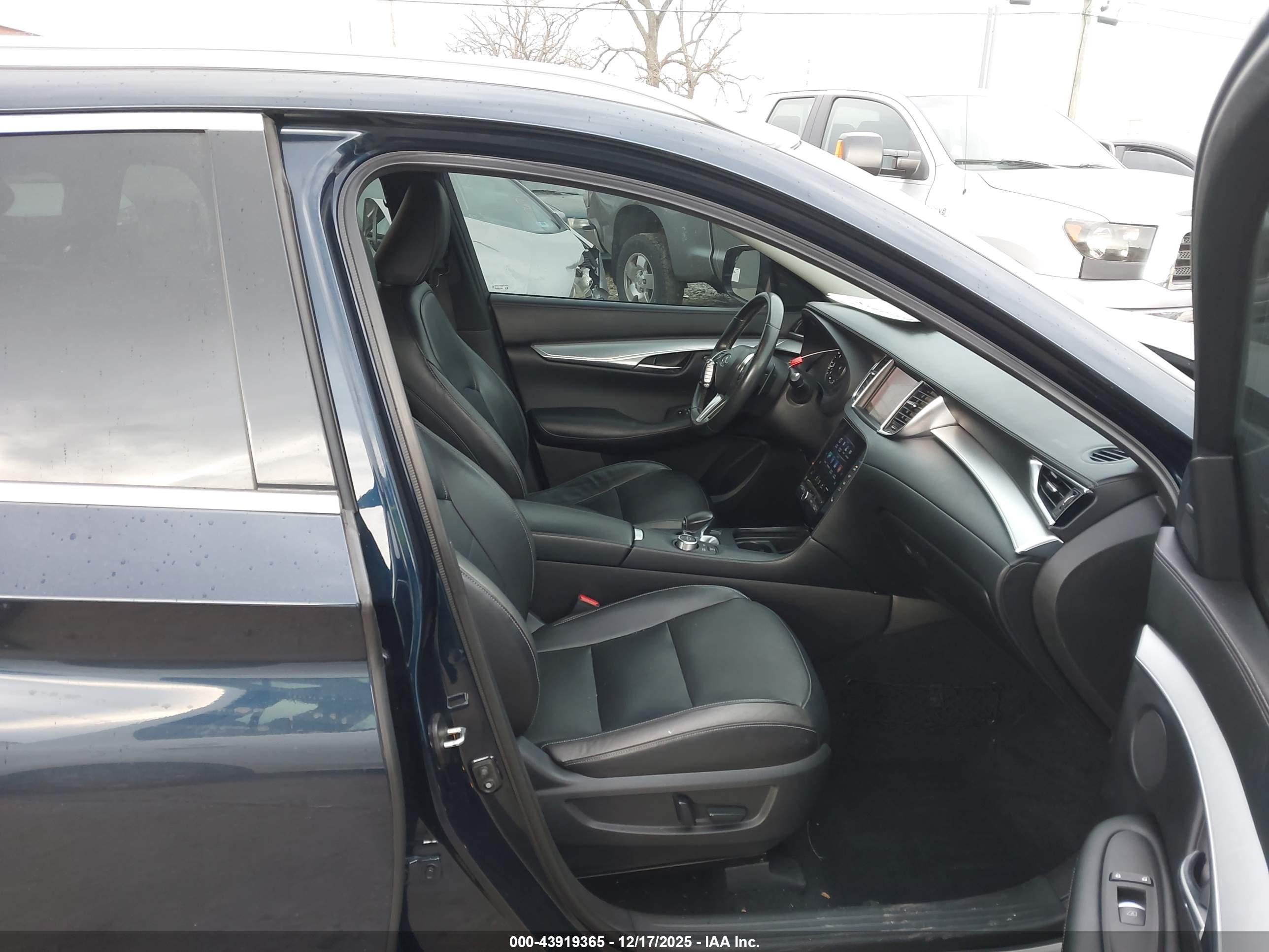 INFINITI QX50 image 5