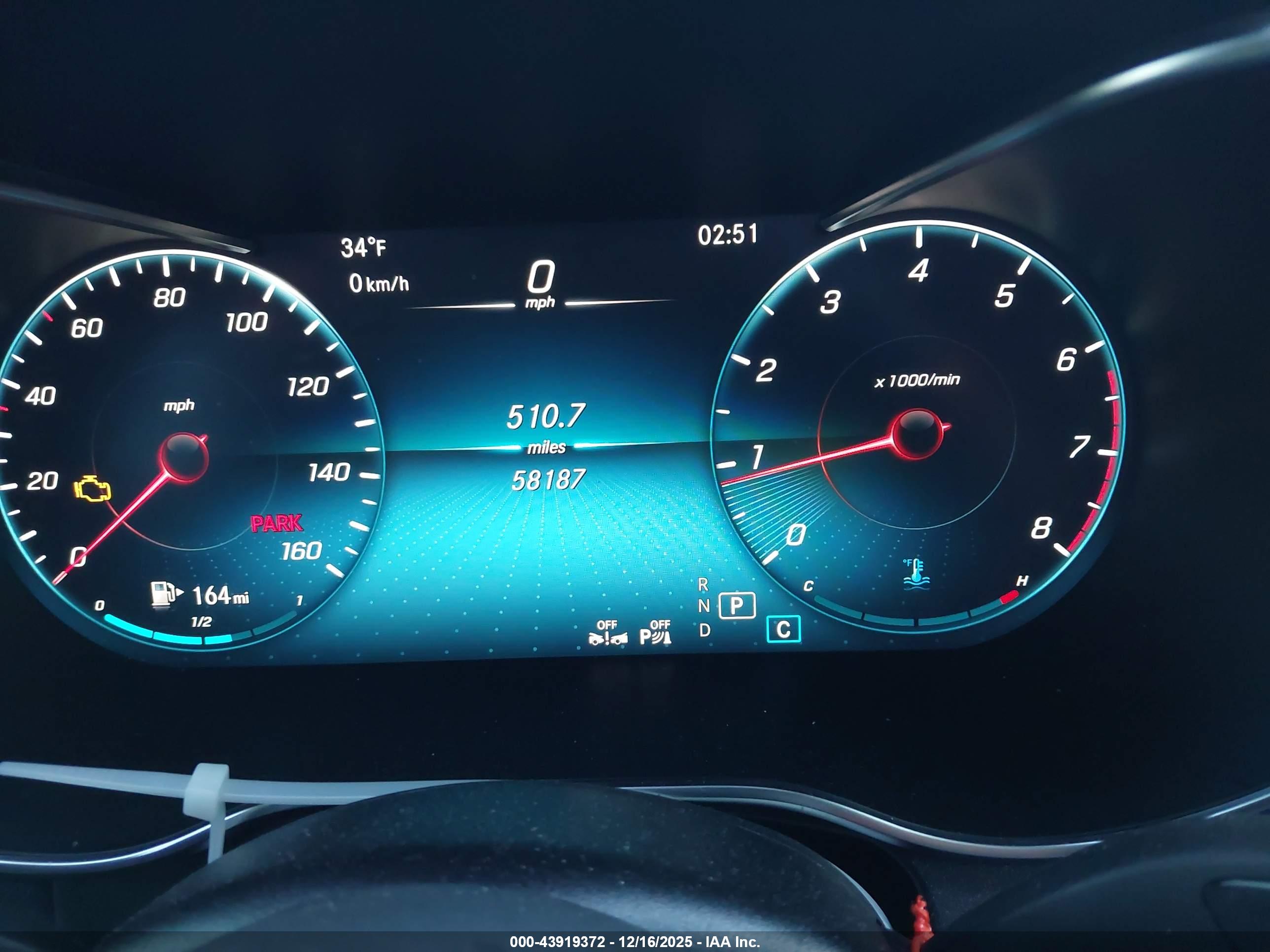 MERCEDES-BENZ GLC image 7