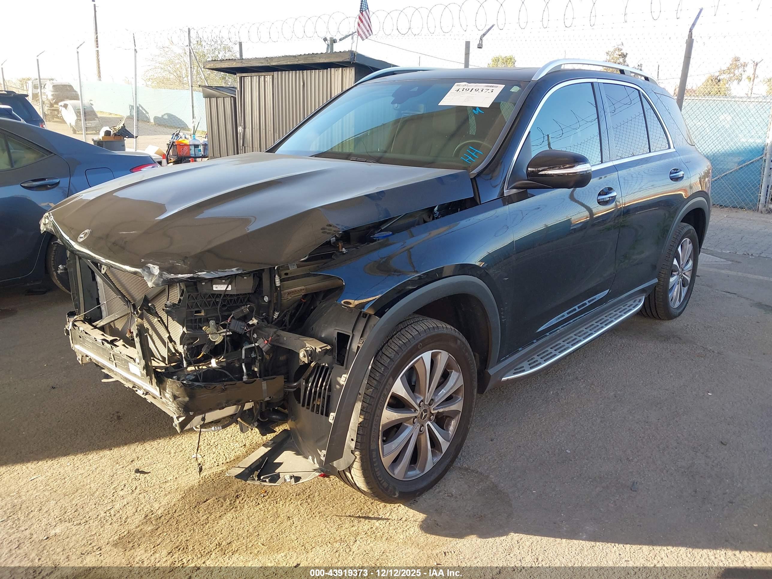 MERCEDES-BENZ GLE image 2