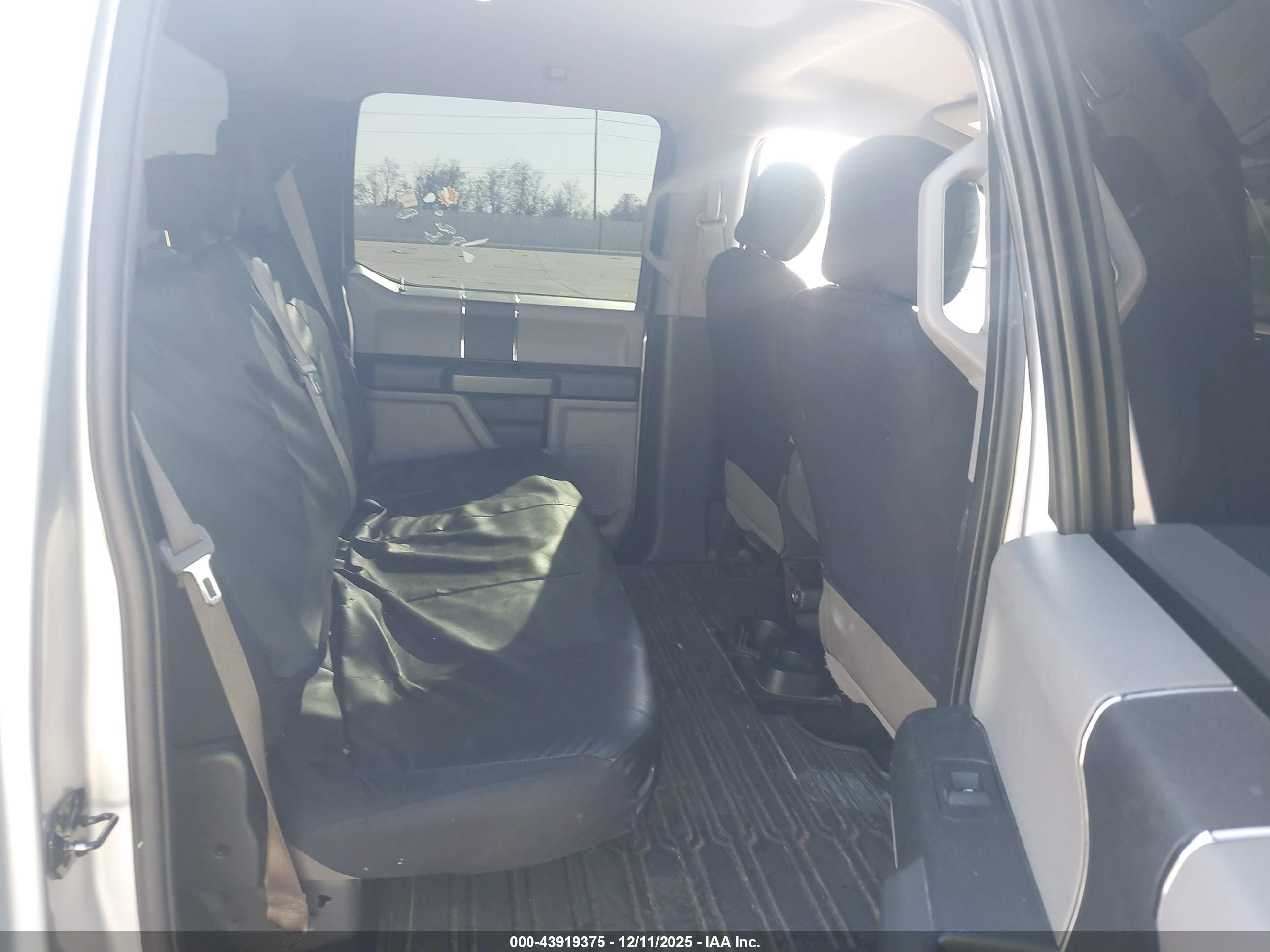 FORD F-150 image 8