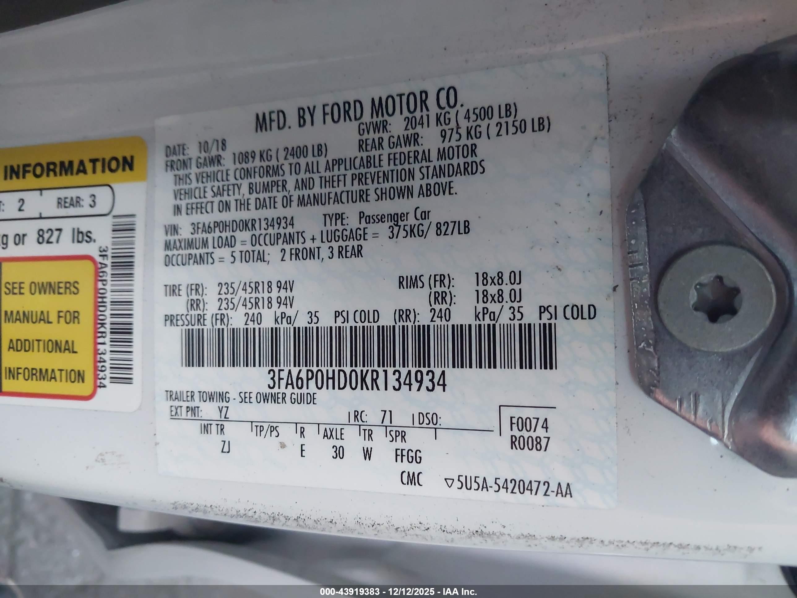 FORD FUSION image 9