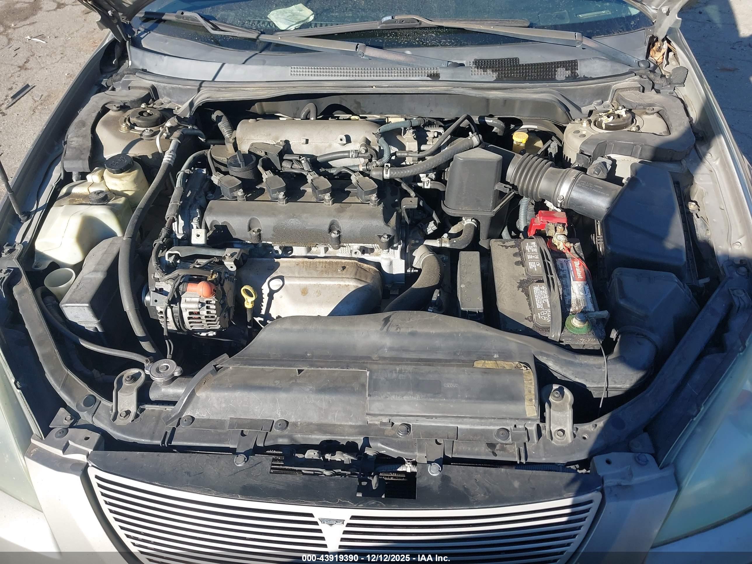 NISSAN ALTIMA image 10
