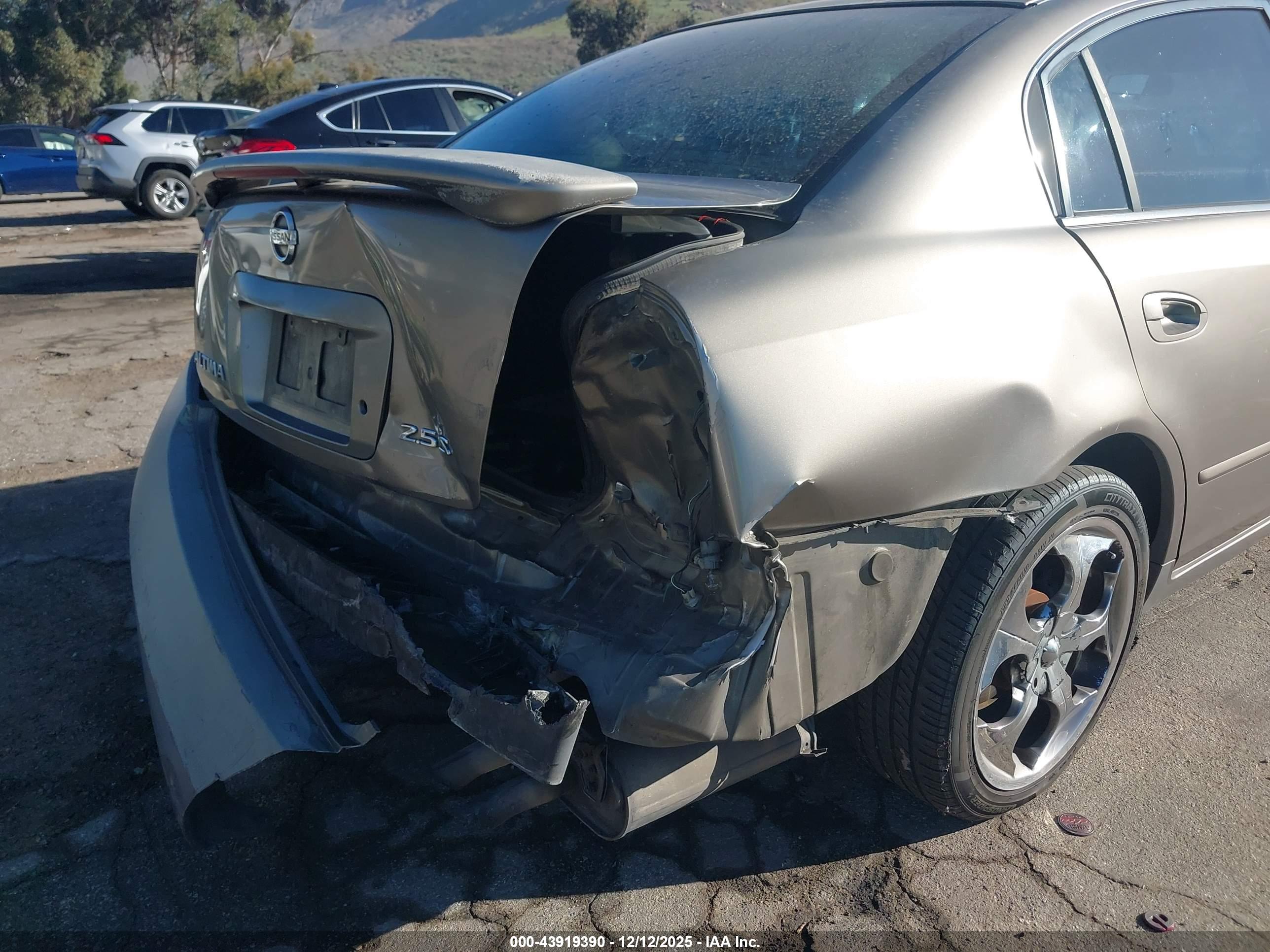 NISSAN ALTIMA image 6