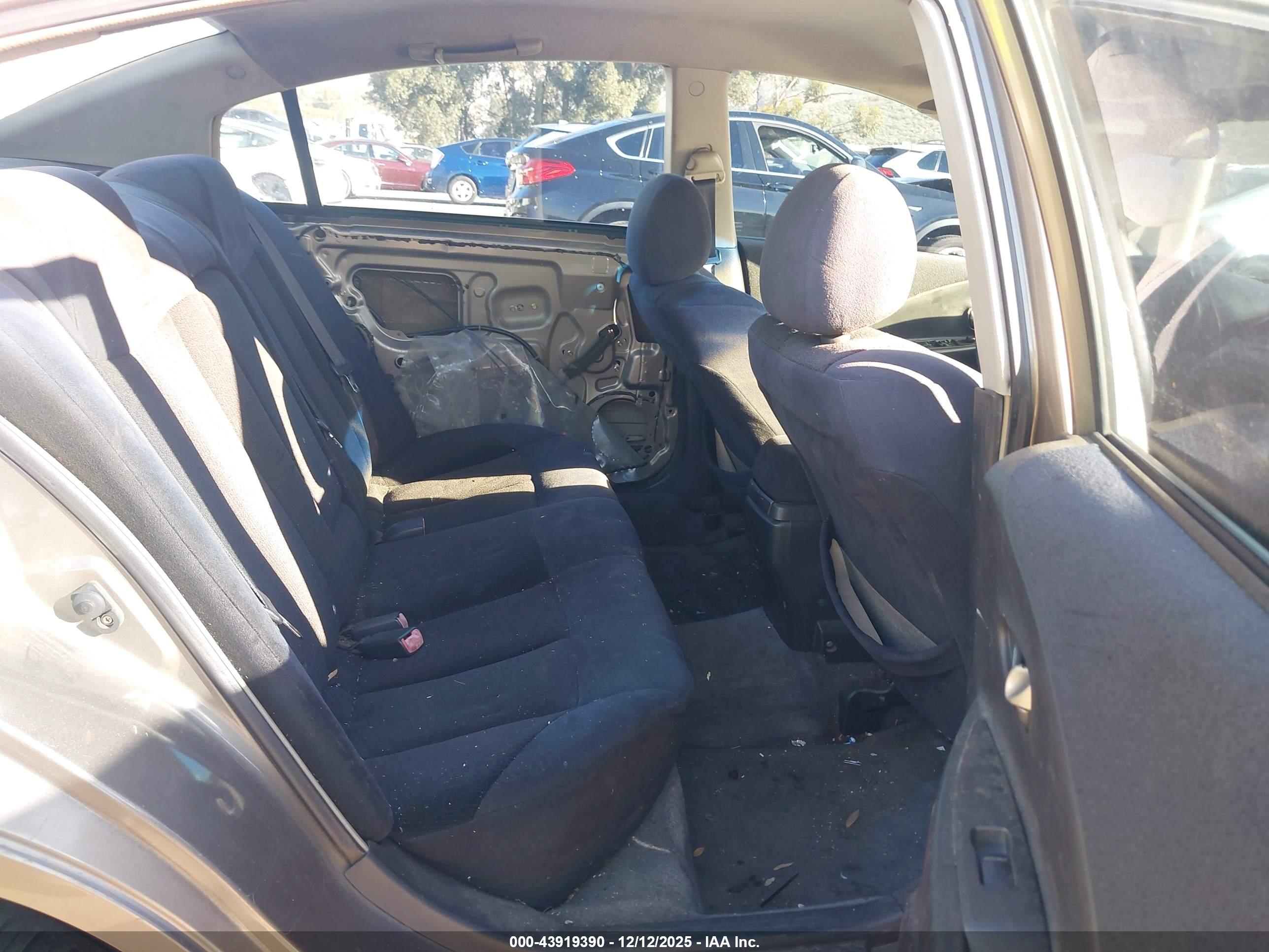 NISSAN ALTIMA image 8