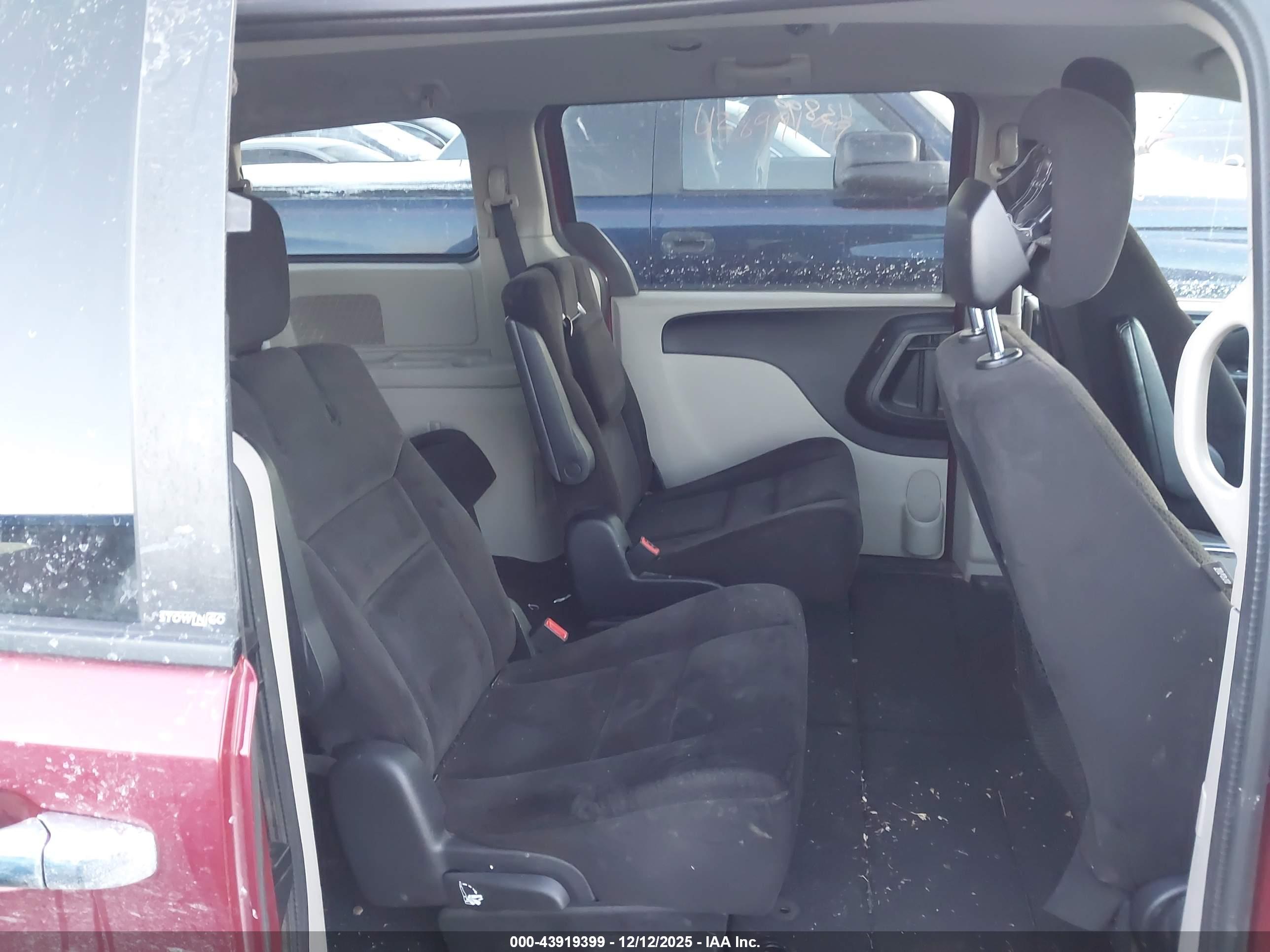 DODGE GRAND image 8
