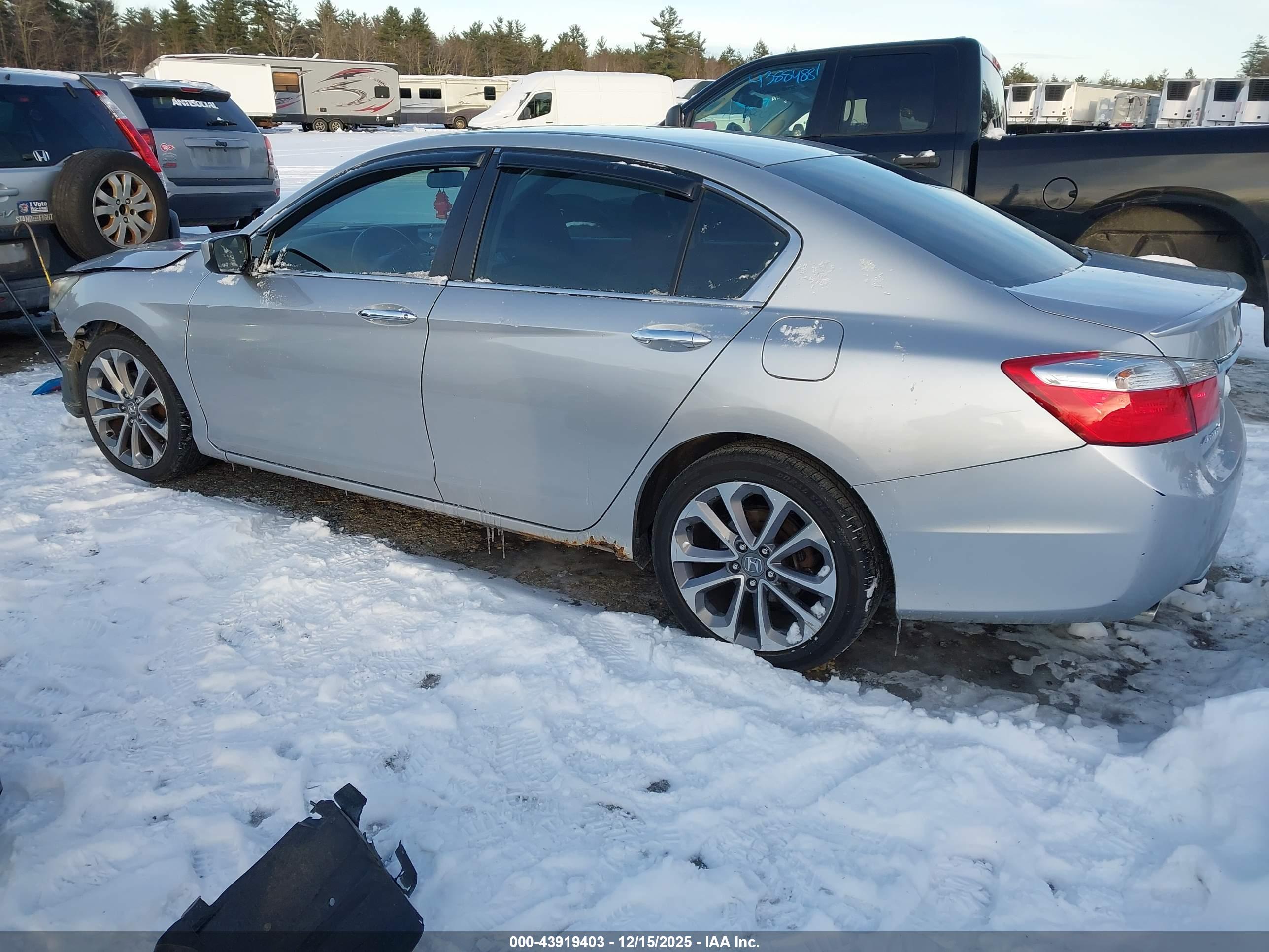 HONDA ACCORD image 3