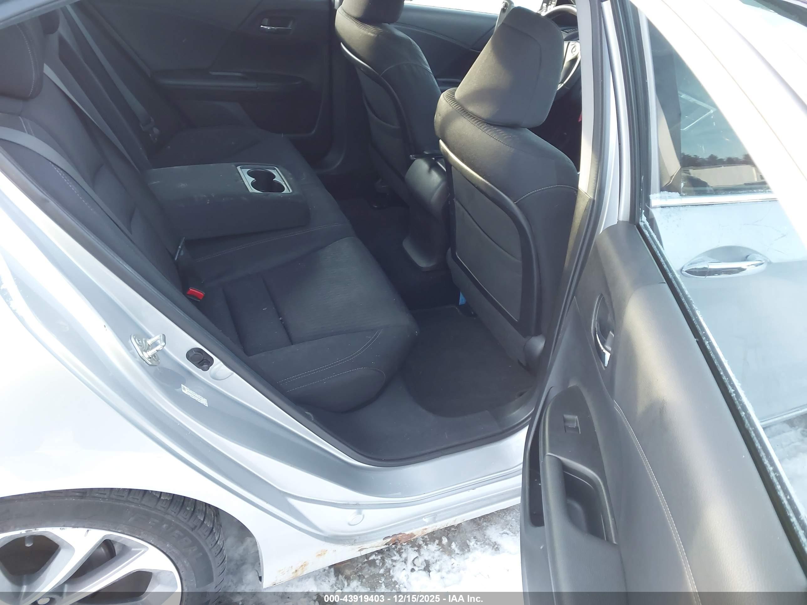 HONDA ACCORD image 8