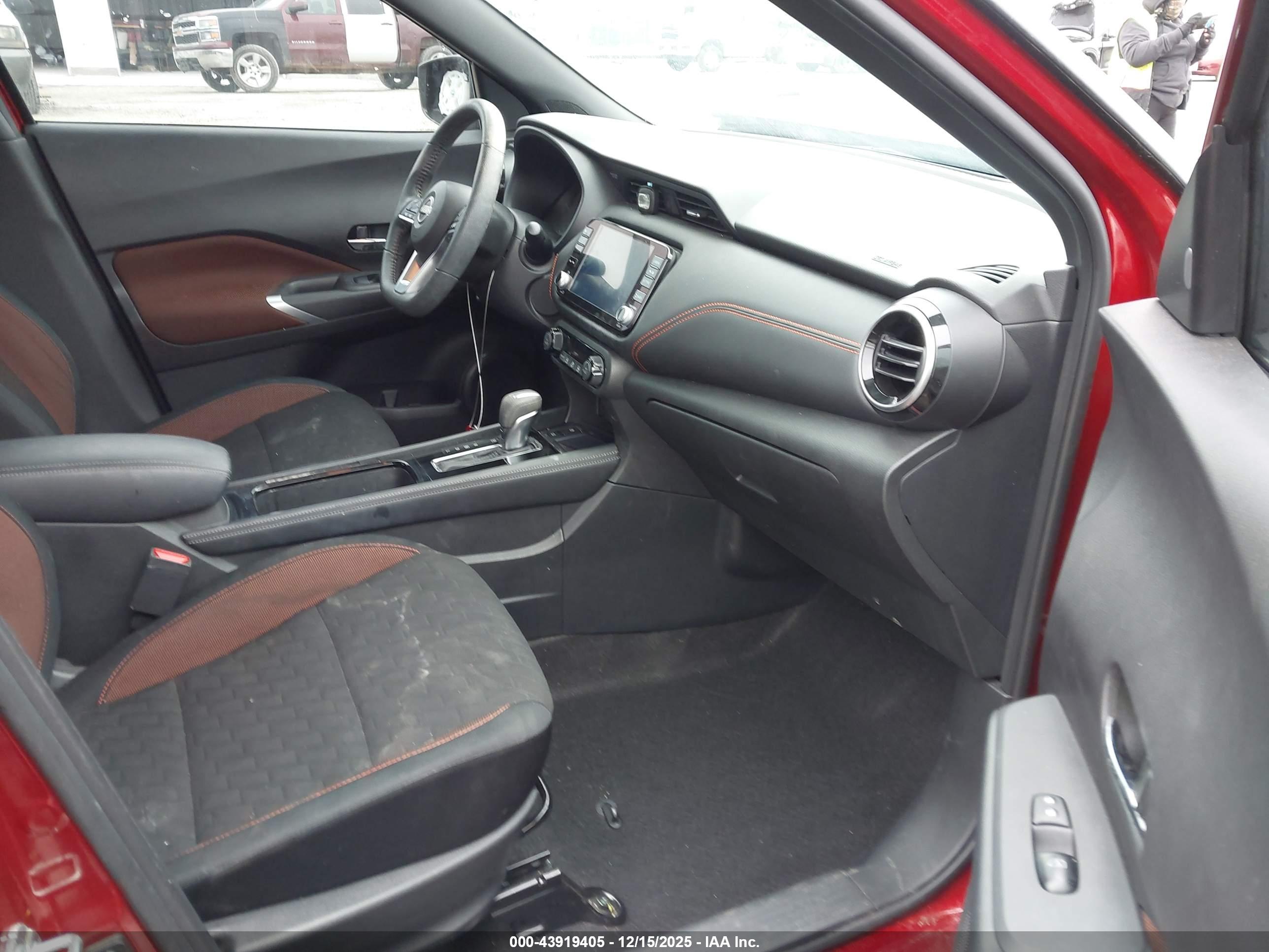 NISSAN KICKS image 5
