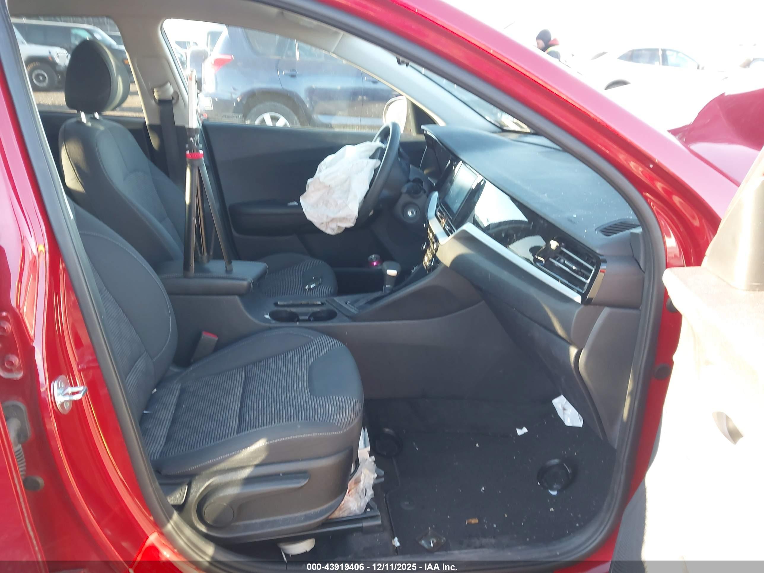 KIA NIRO image 5