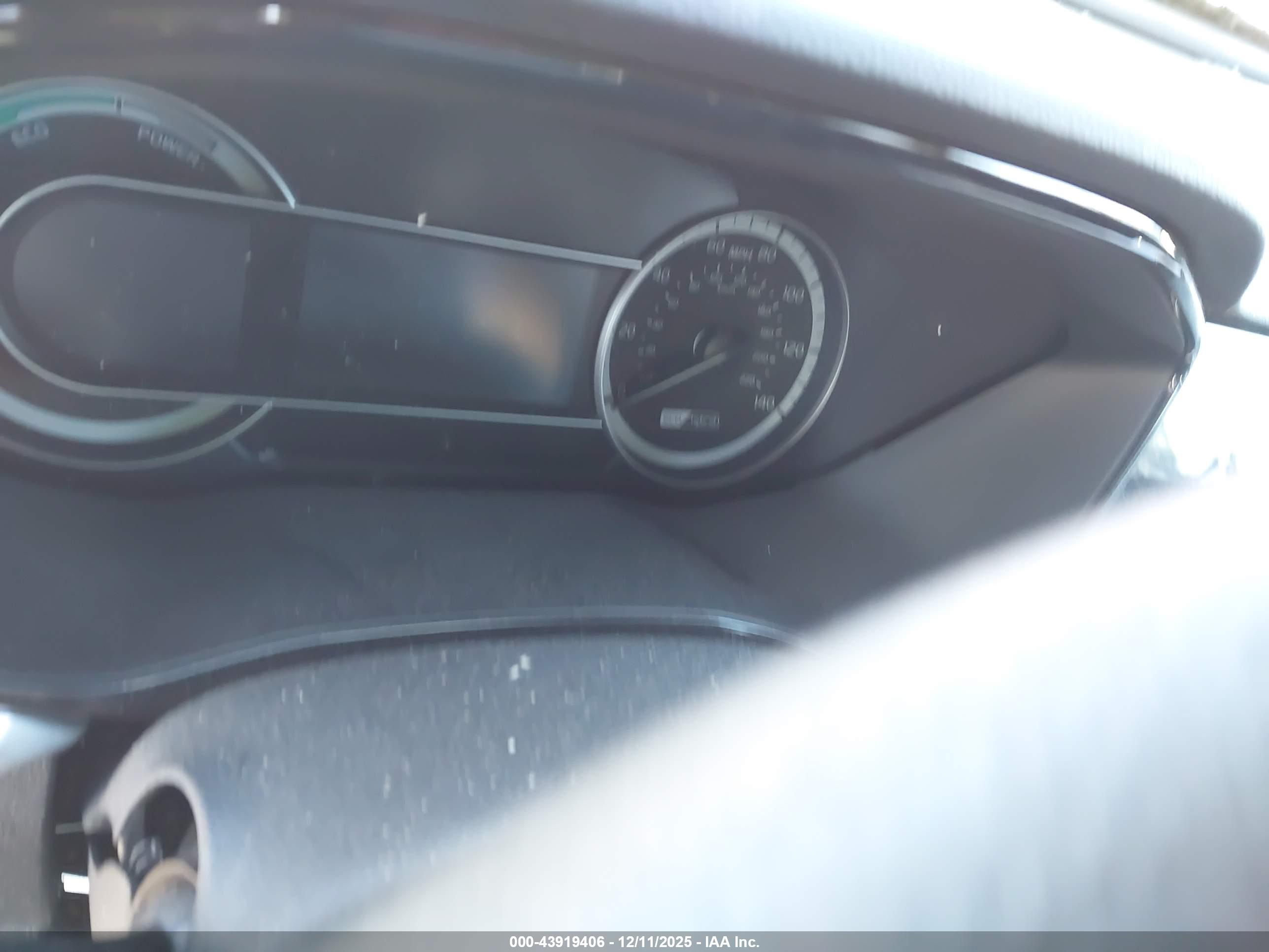 KIA NIRO image 7