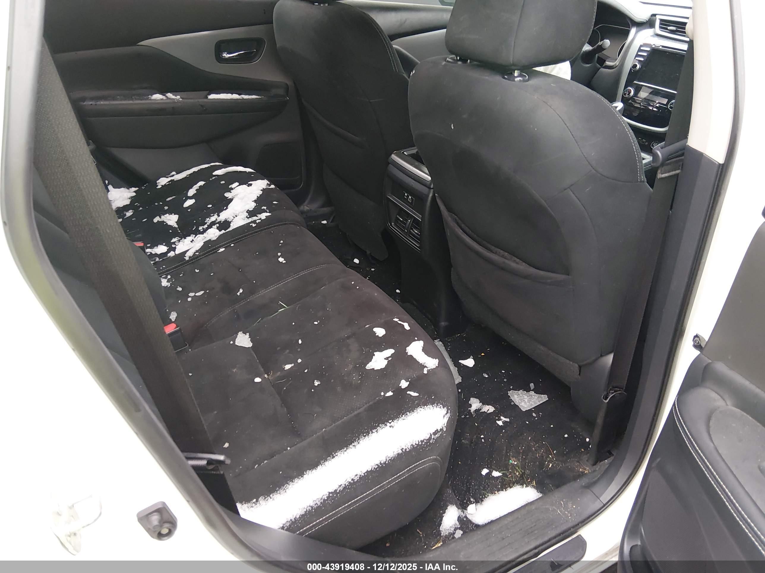 NISSAN MURANO image 8