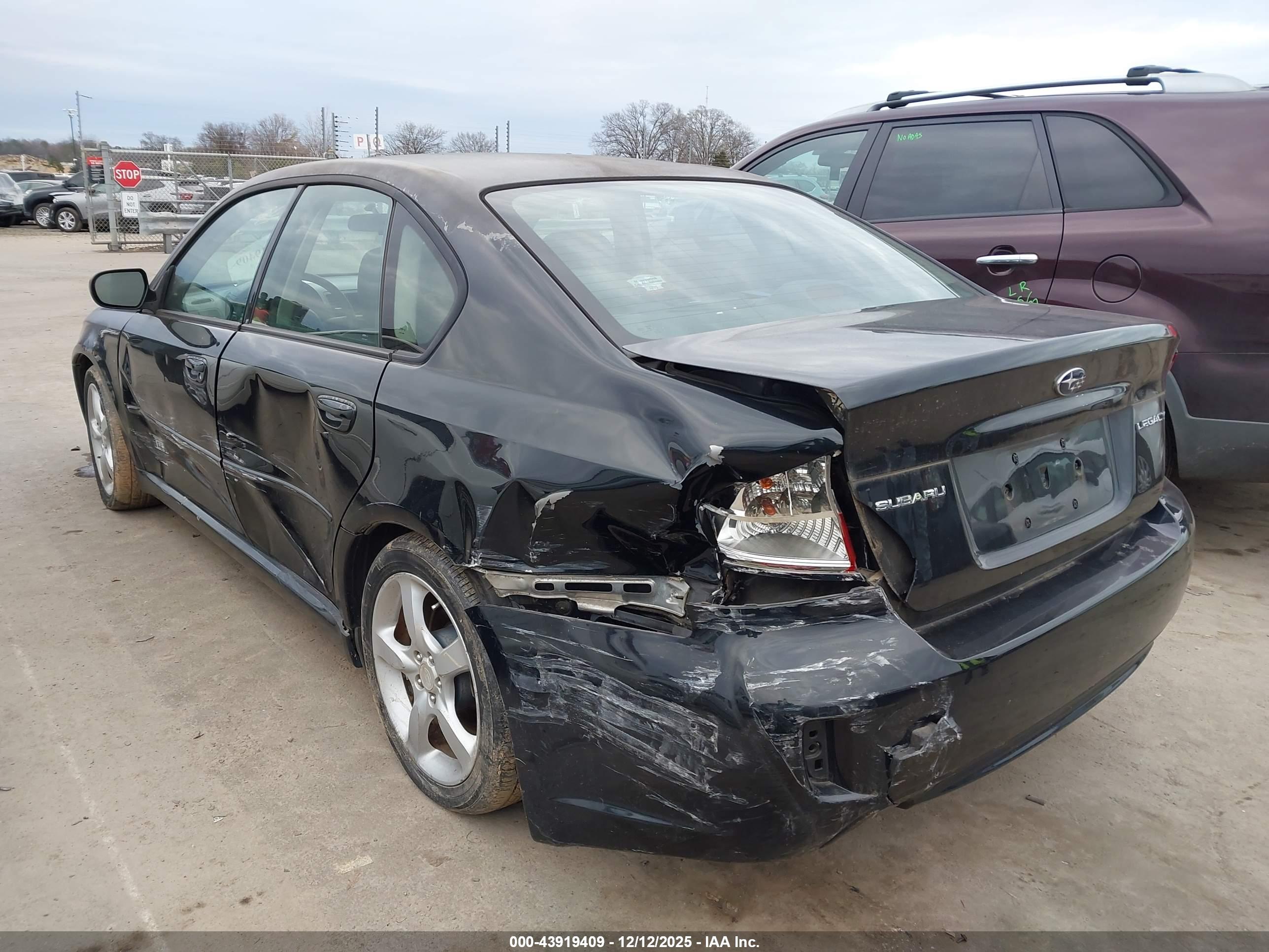 SUBARU LEGACY image 3