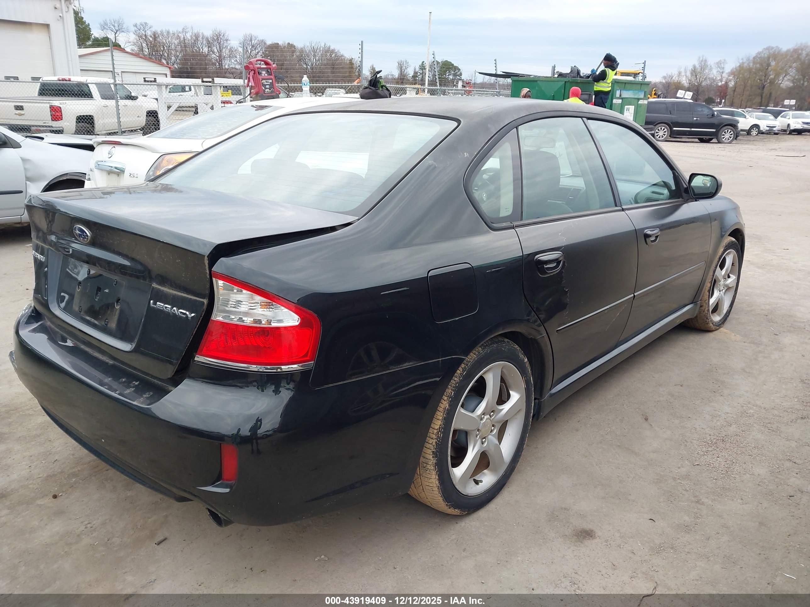 SUBARU LEGACY image 4
