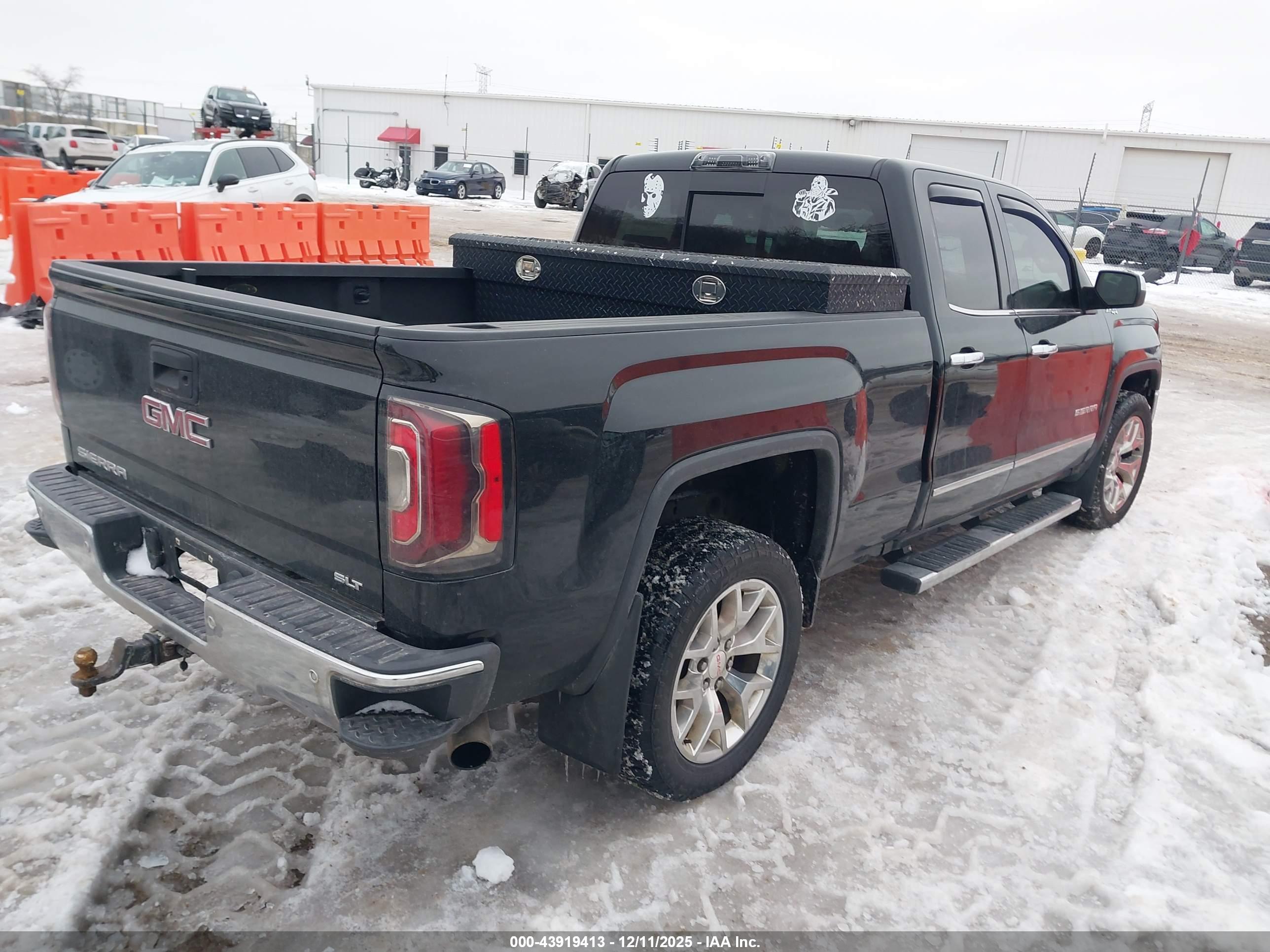 GMC SIERRA image 4