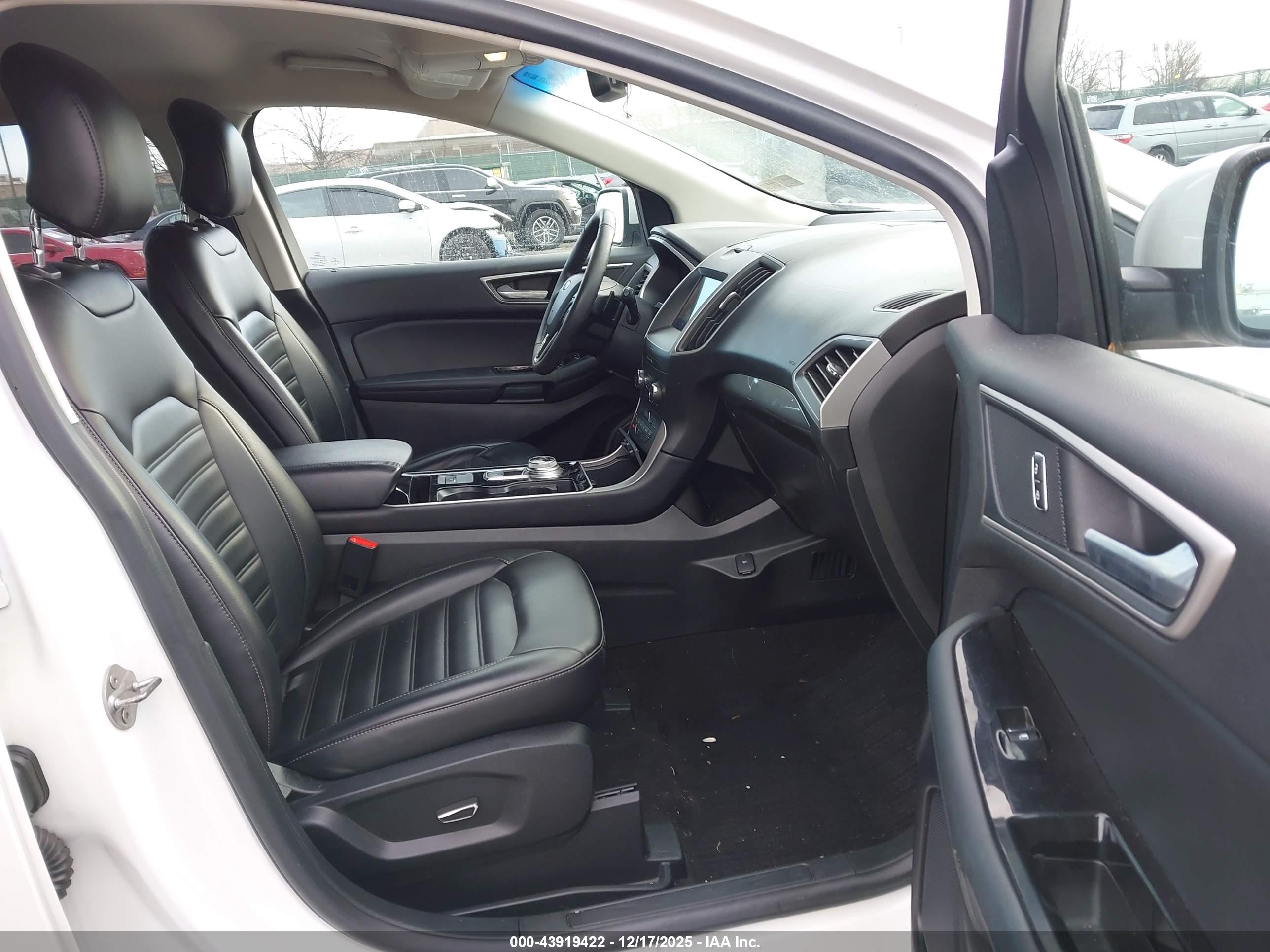 FORD EDGE image 5
