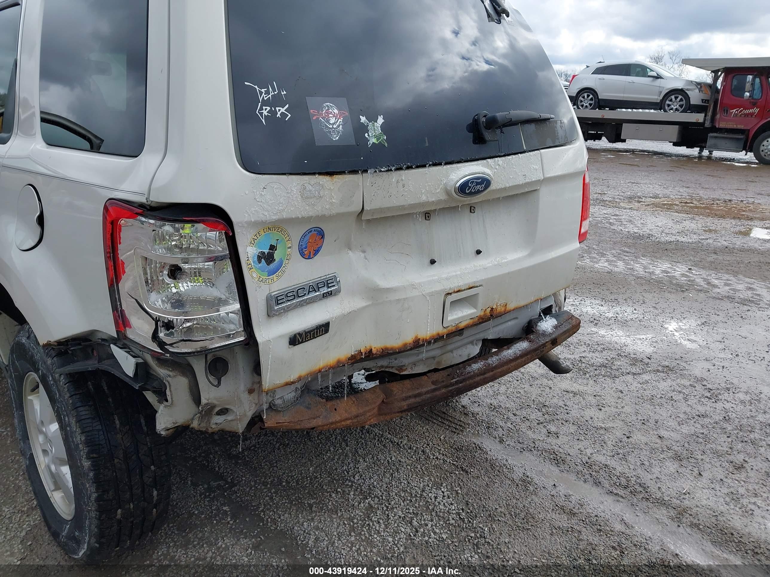 FORD ESCAPE image 6