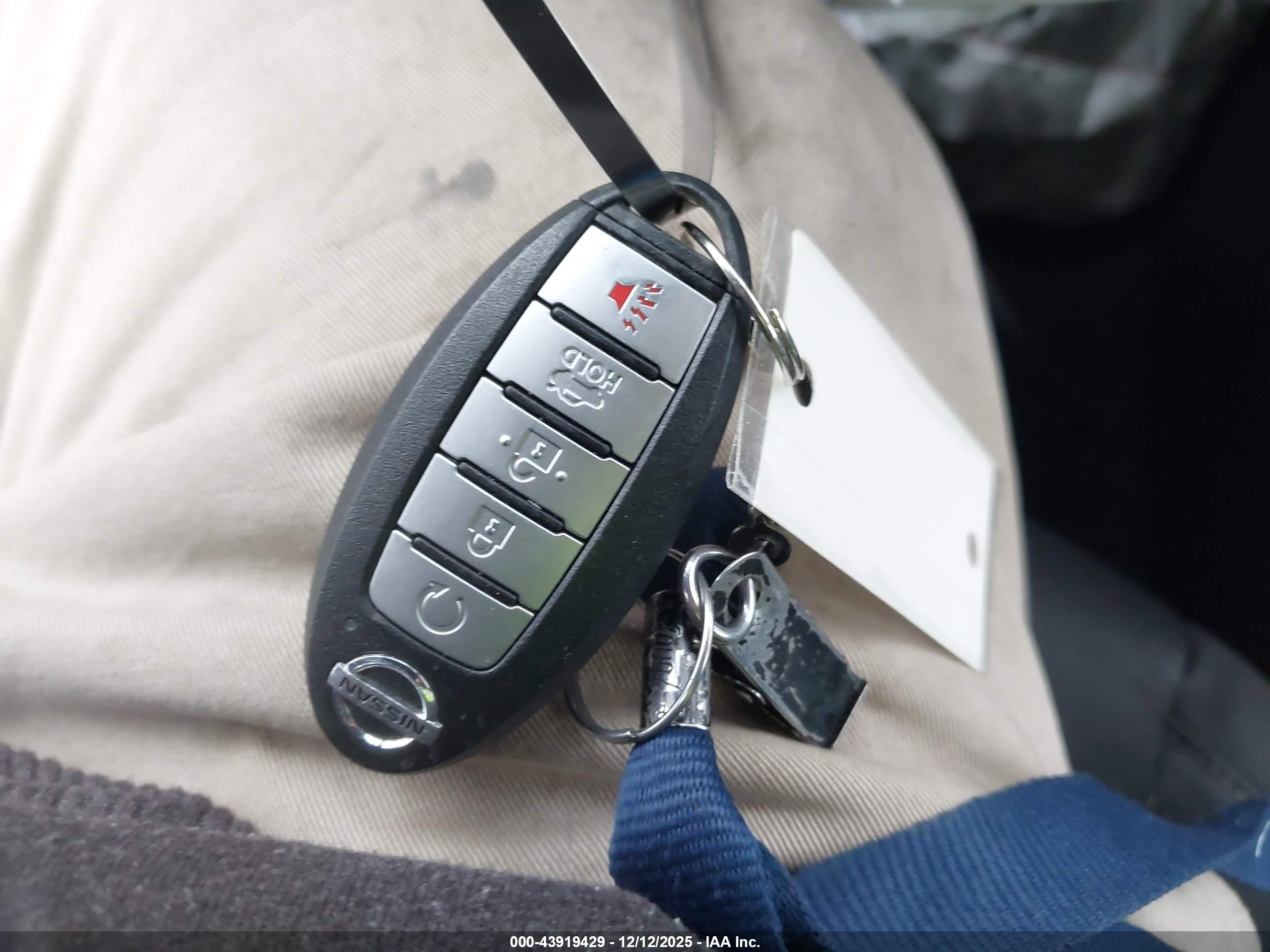 NISSAN ALTIMA image 11