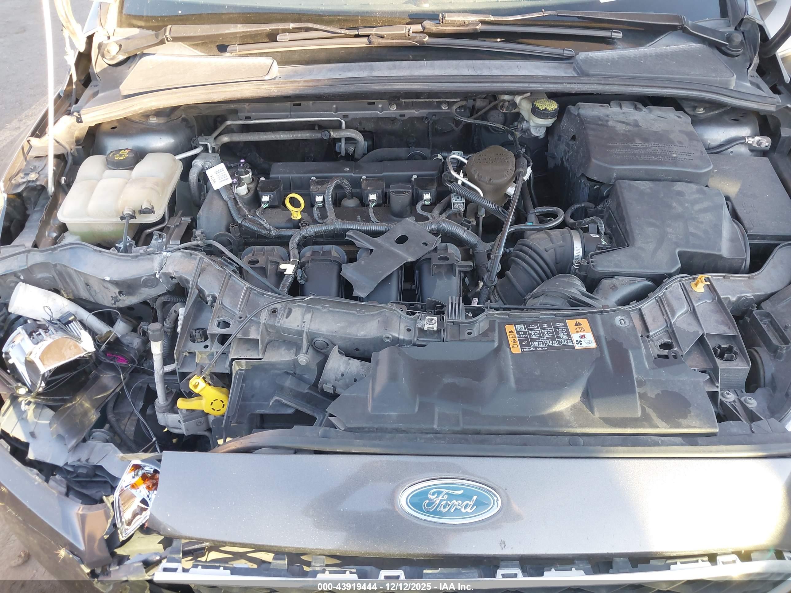 FORD FOCUS image 10