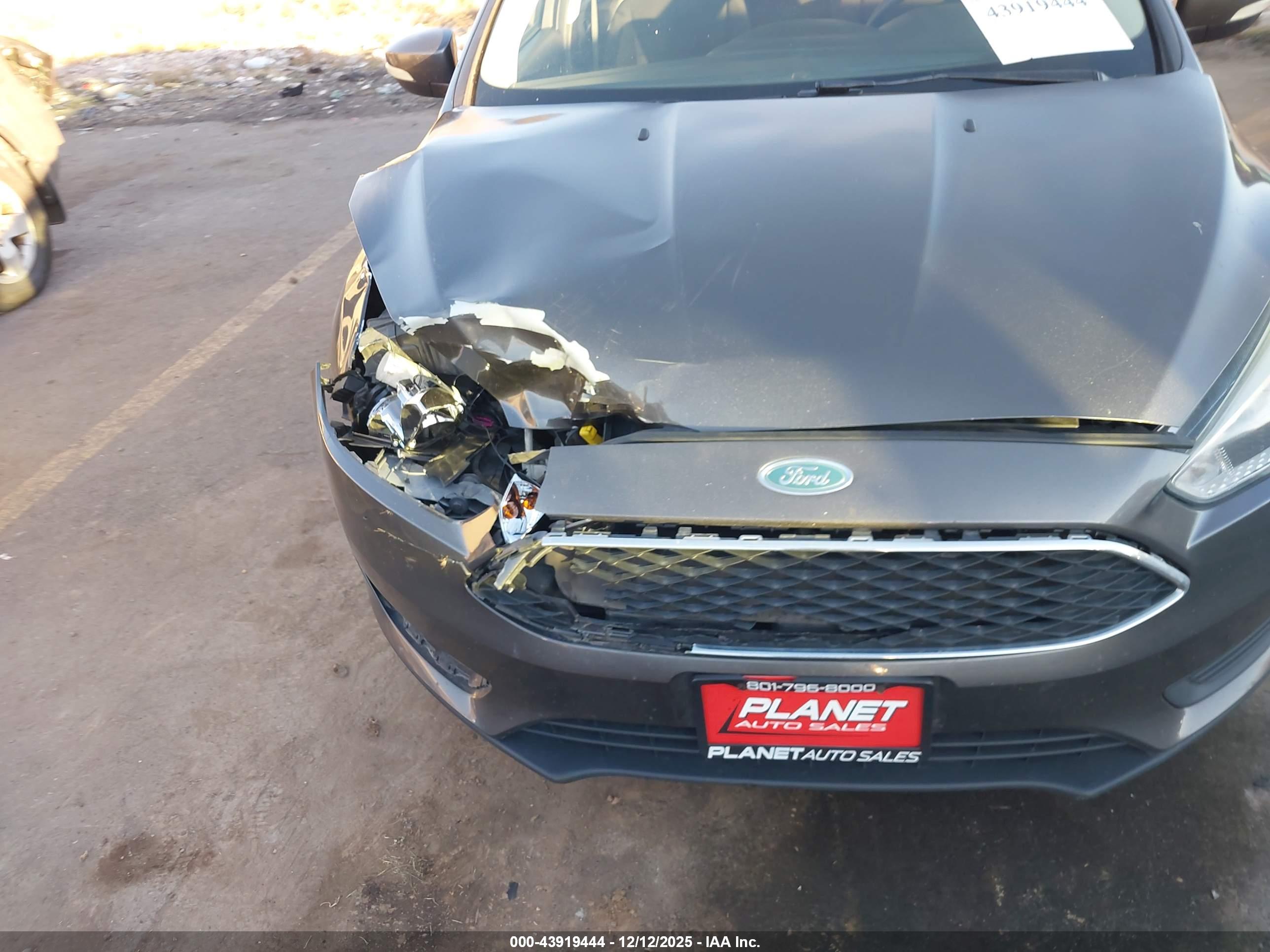 FORD FOCUS image 6