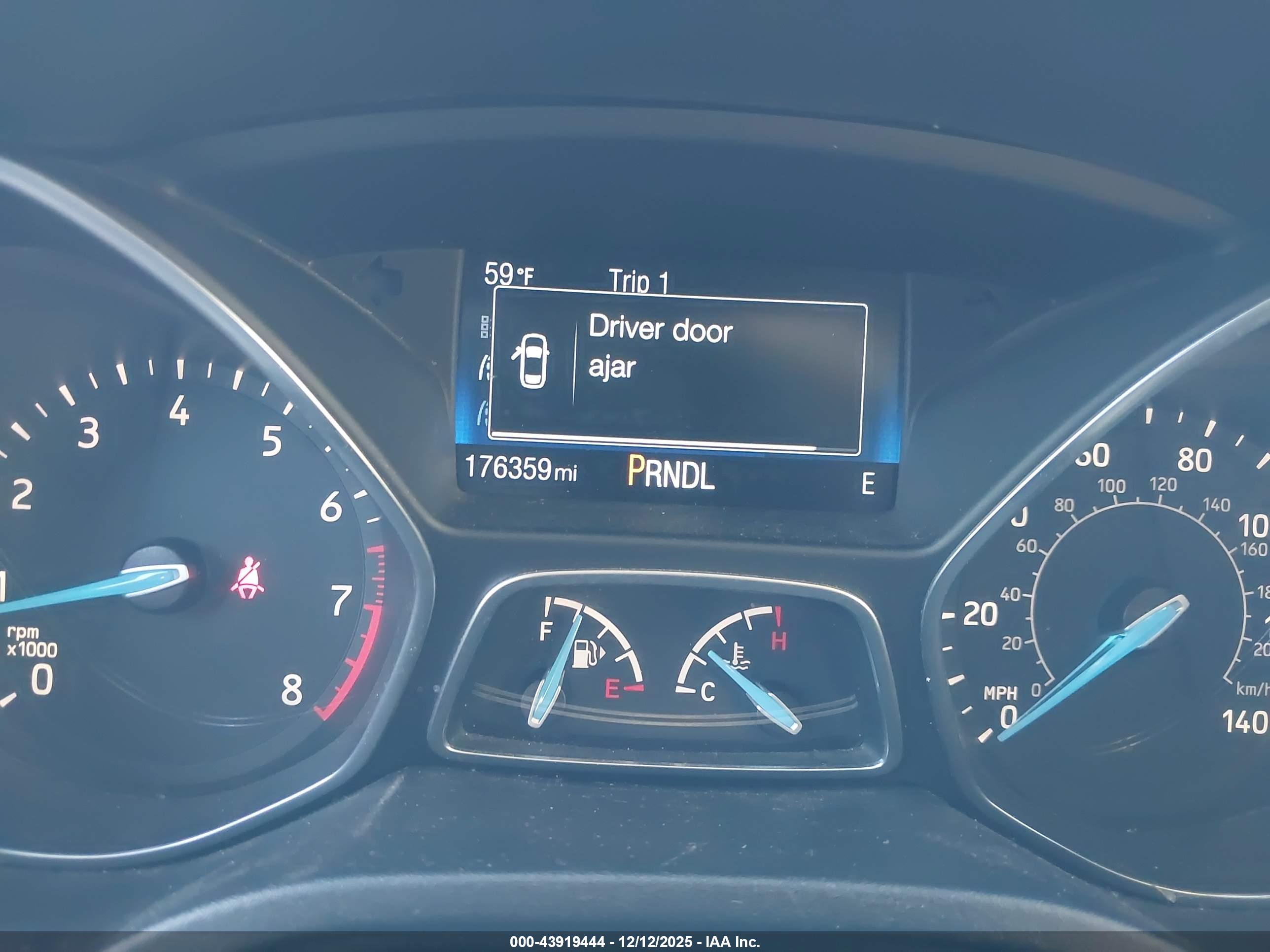 FORD FOCUS image 7