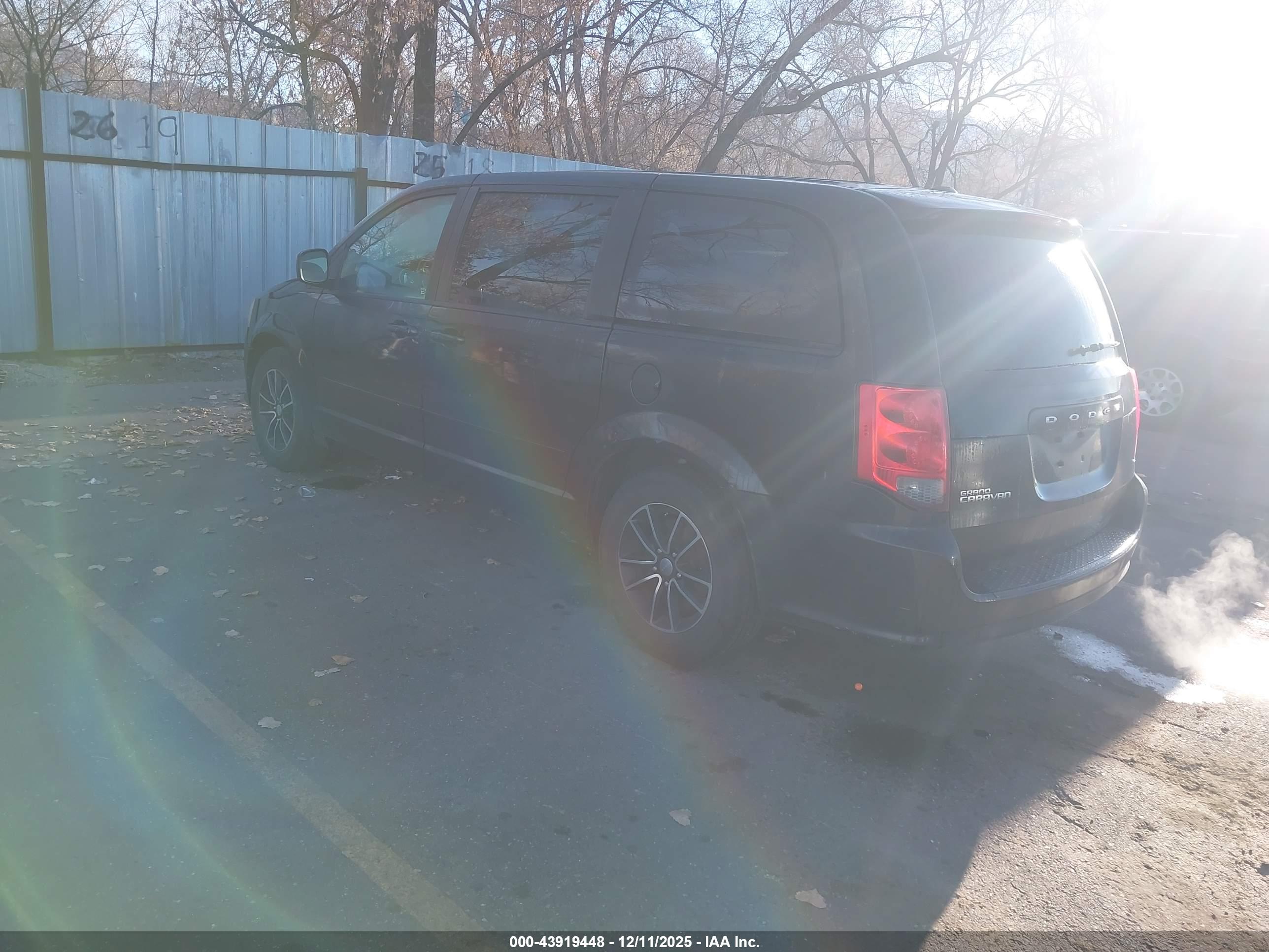 DODGE GRAND image 3