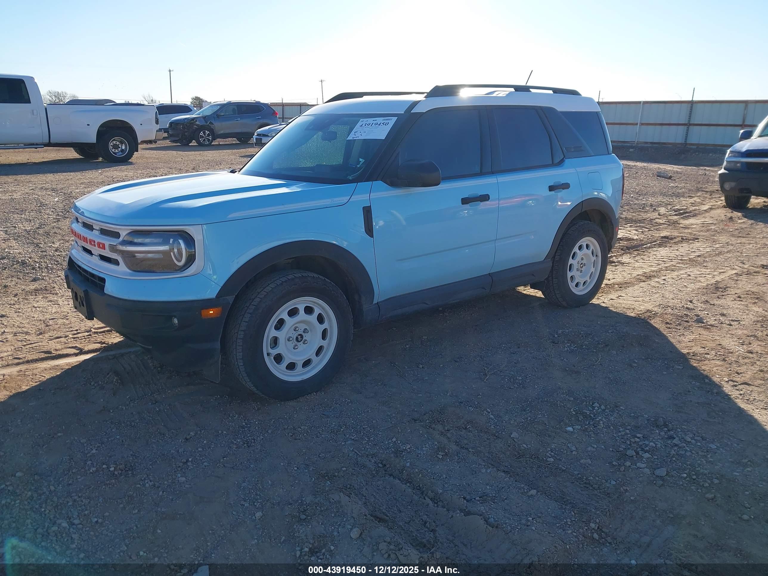 FORD BRONCO image 2