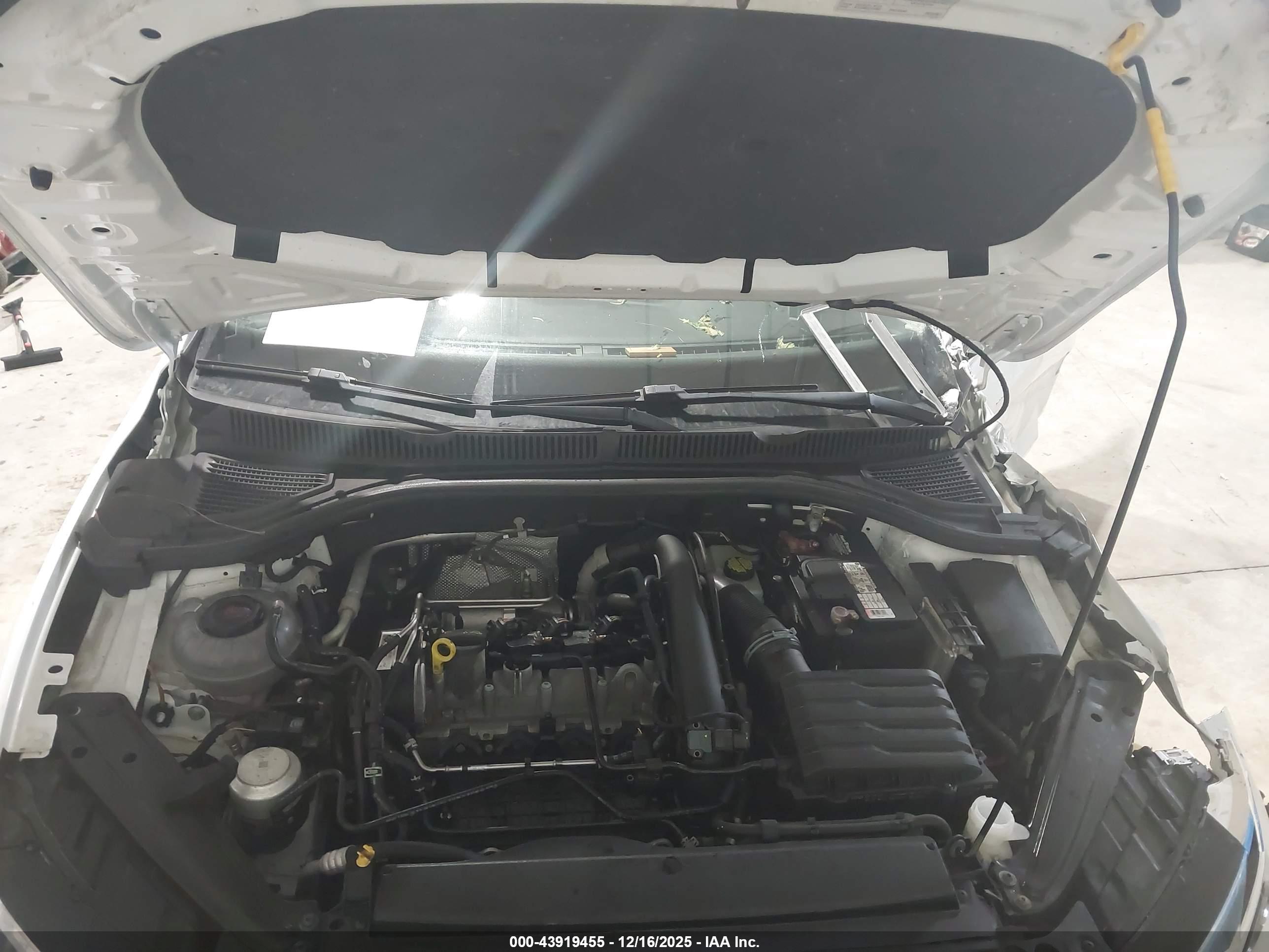 VOLKSWAGEN JETTA image 10