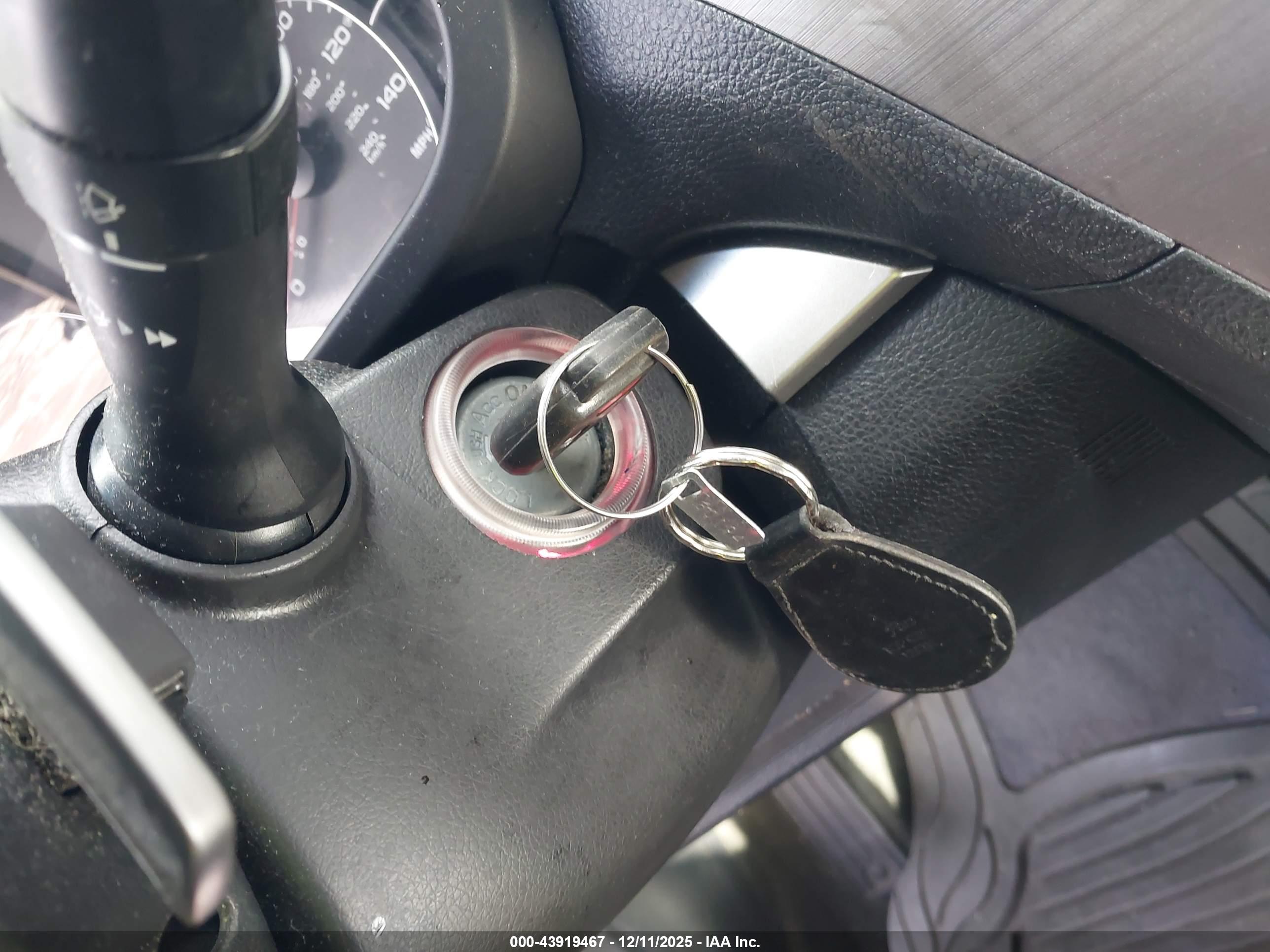 SUBARU LEGACY image 11