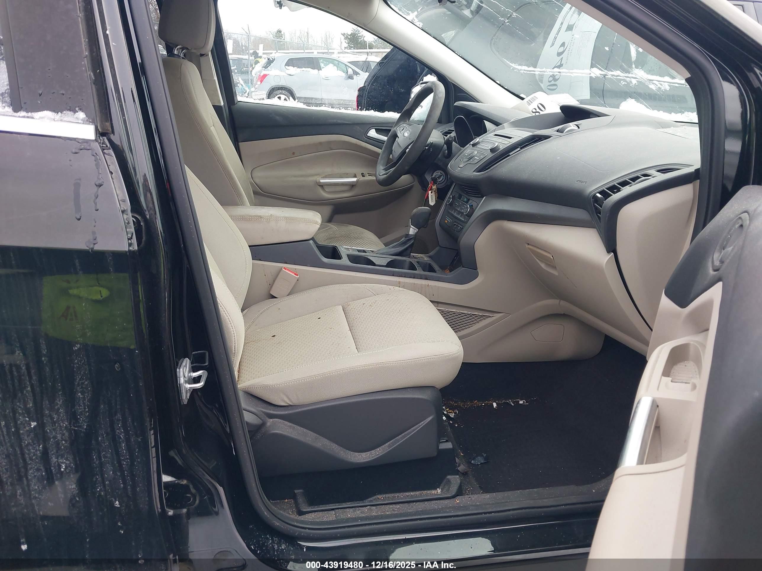 FORD ESCAPE image 5