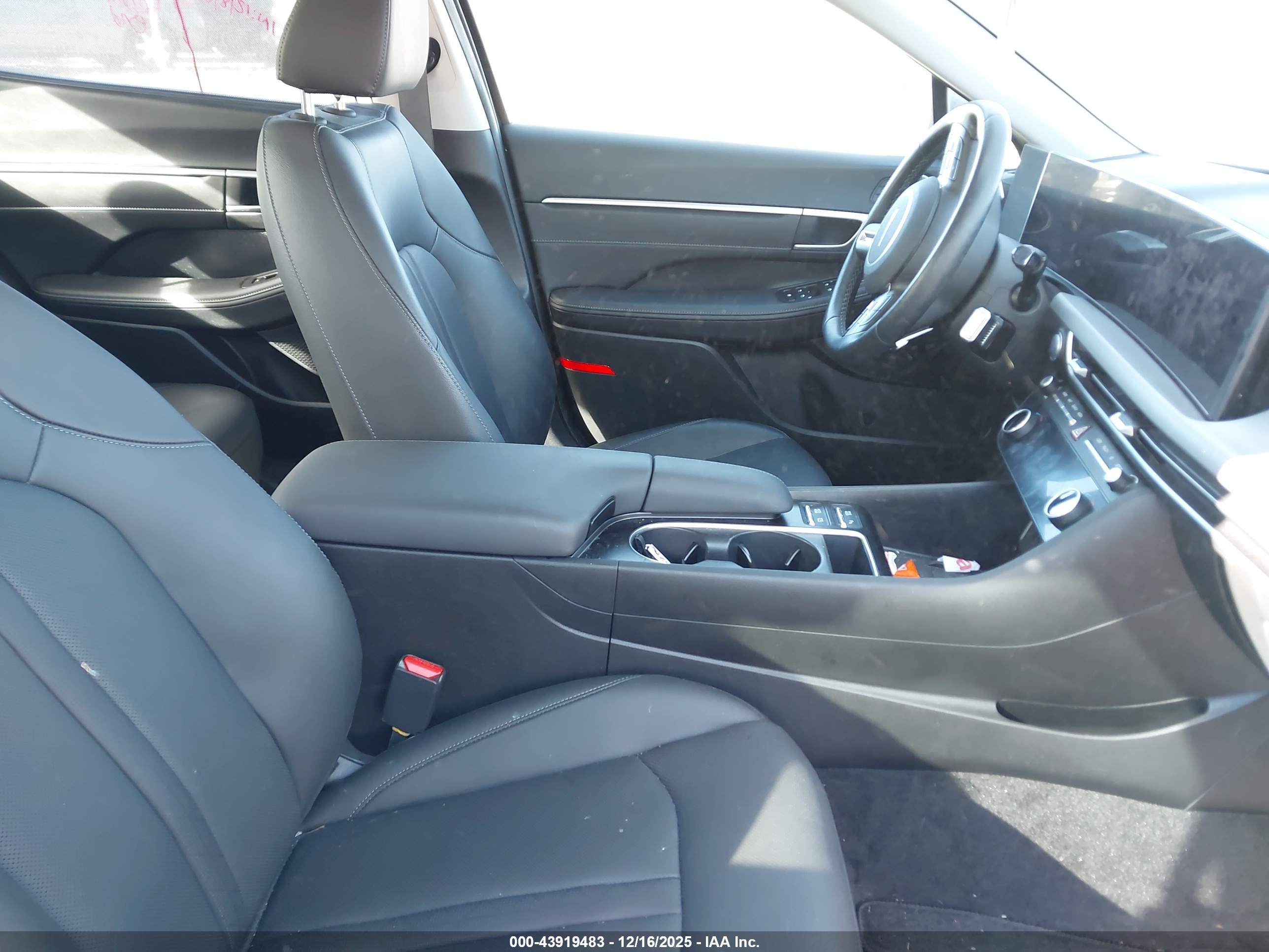 HYUNDAI SONATA image 5