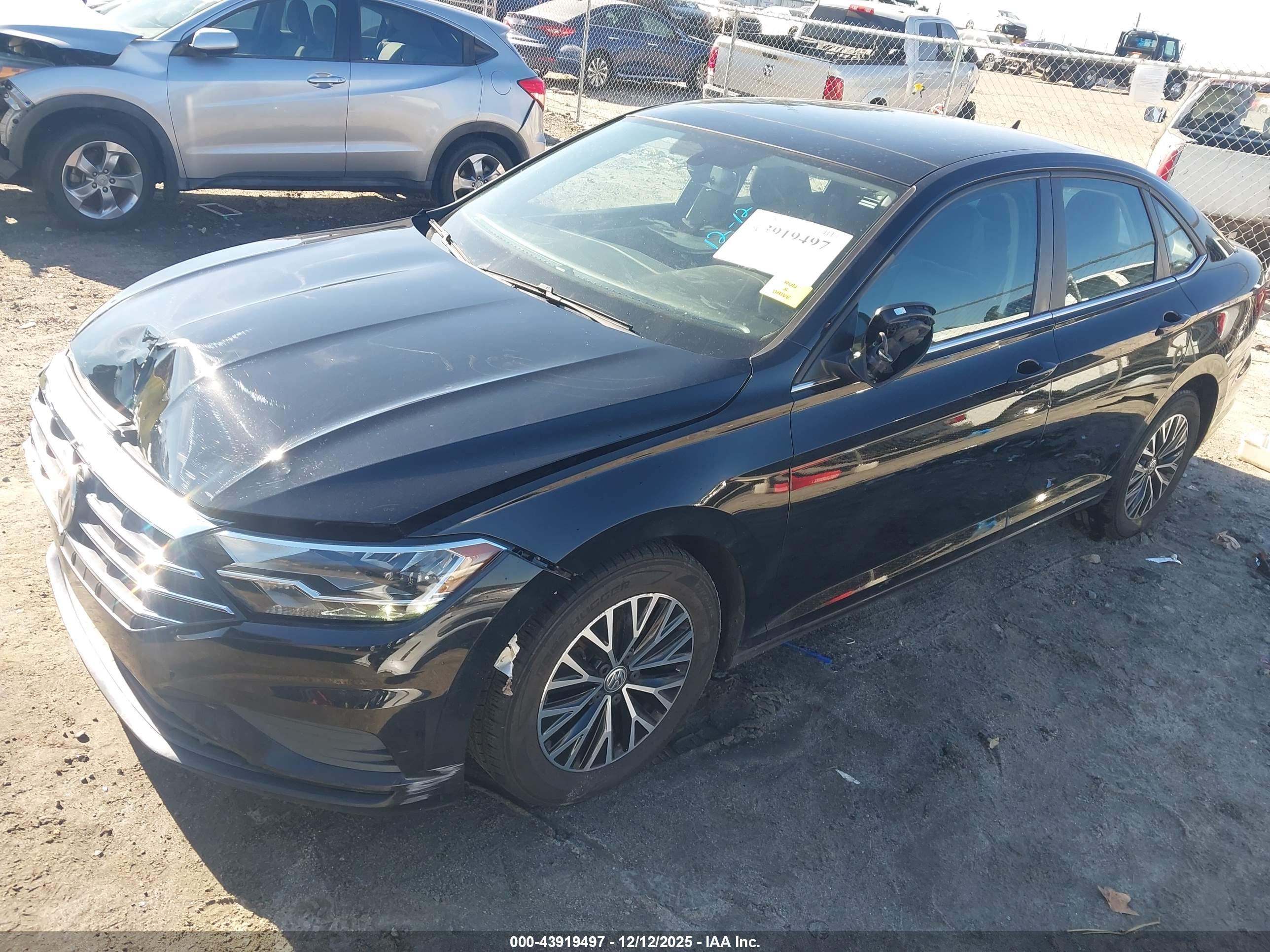VOLKSWAGEN JETTA image 2