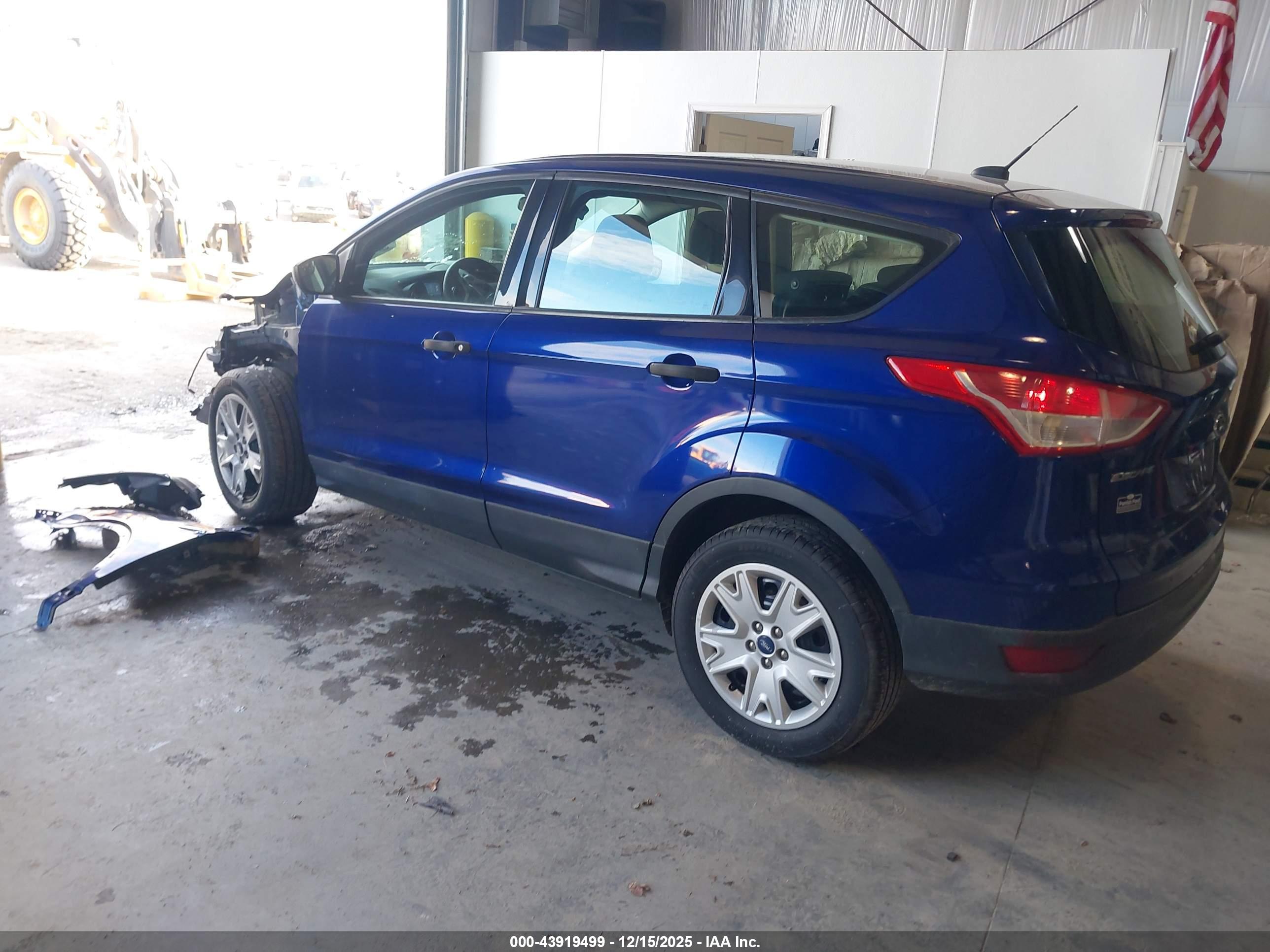 FORD ESCAPE image 3