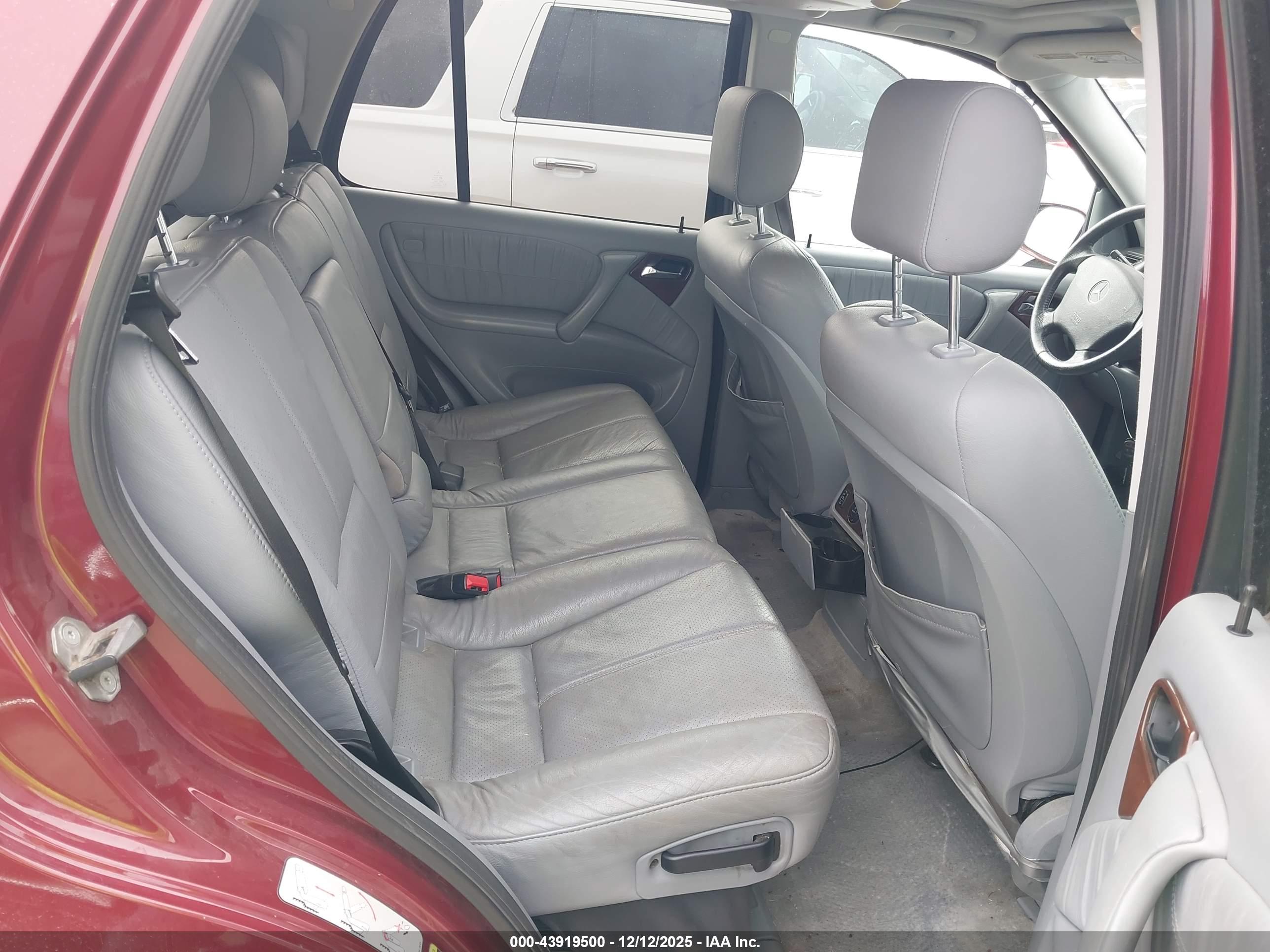 MERCEDES-BENZ ML image 8