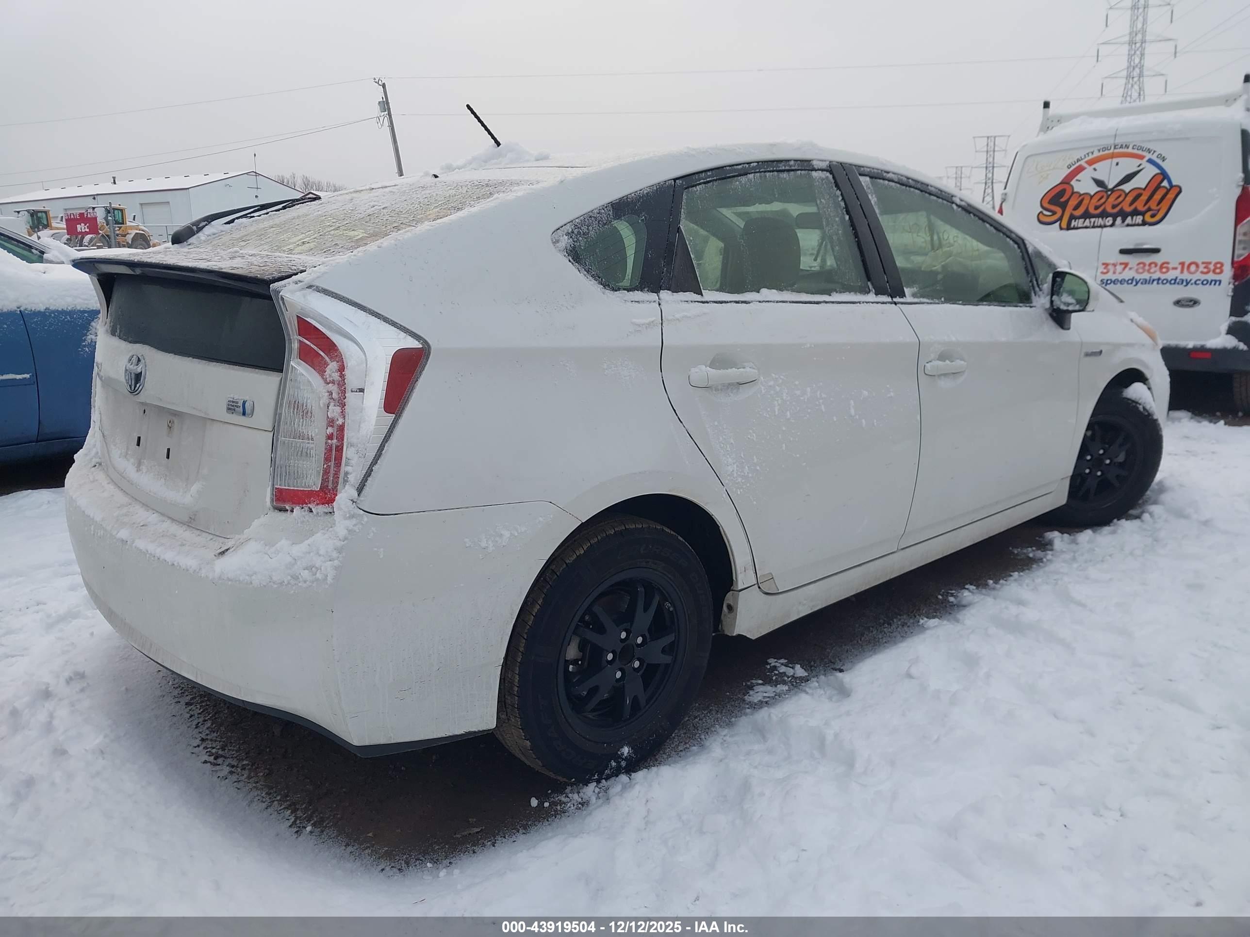 TOYOTA PRIUS image 4