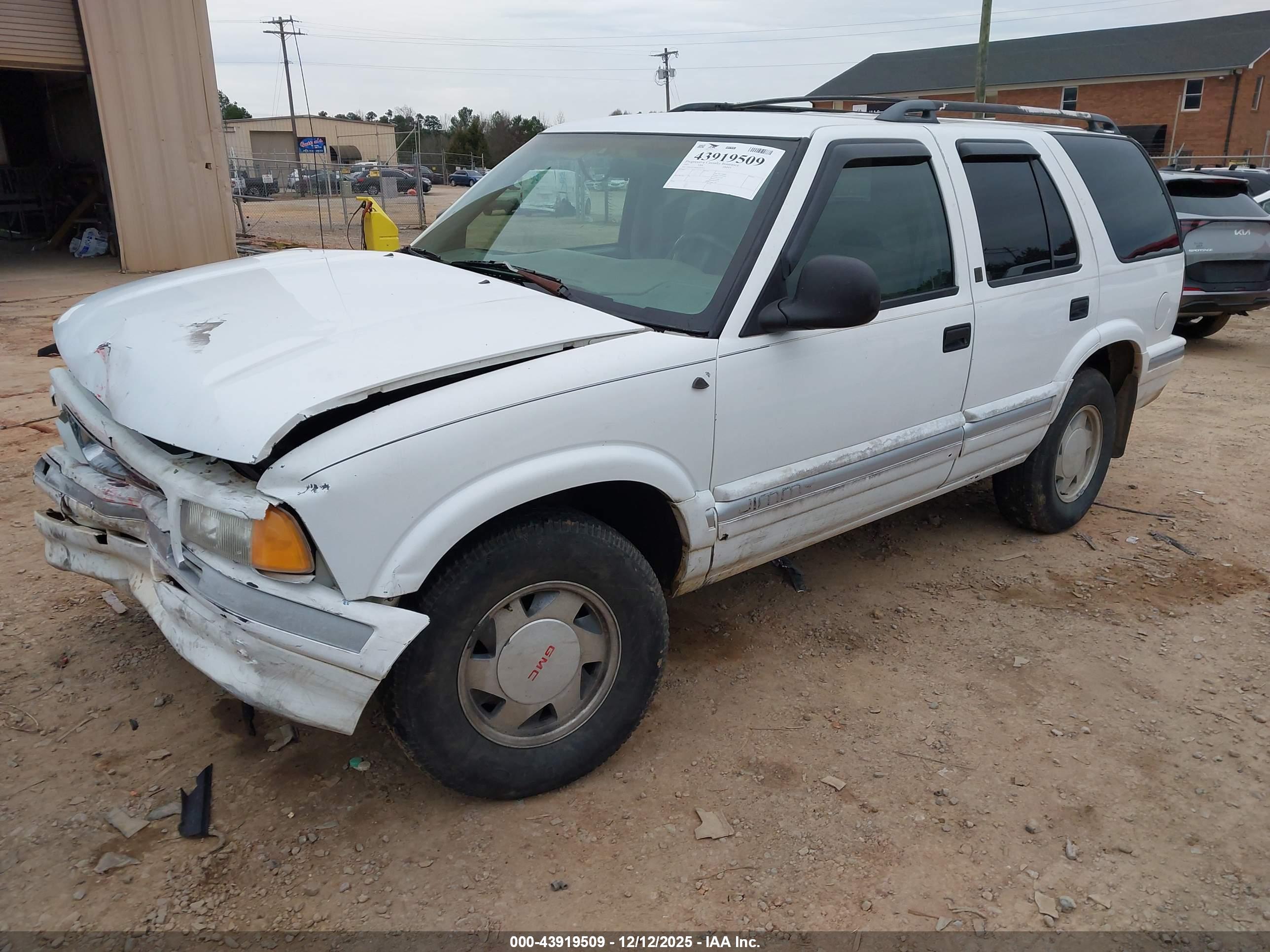 GMC JIMMY image 2