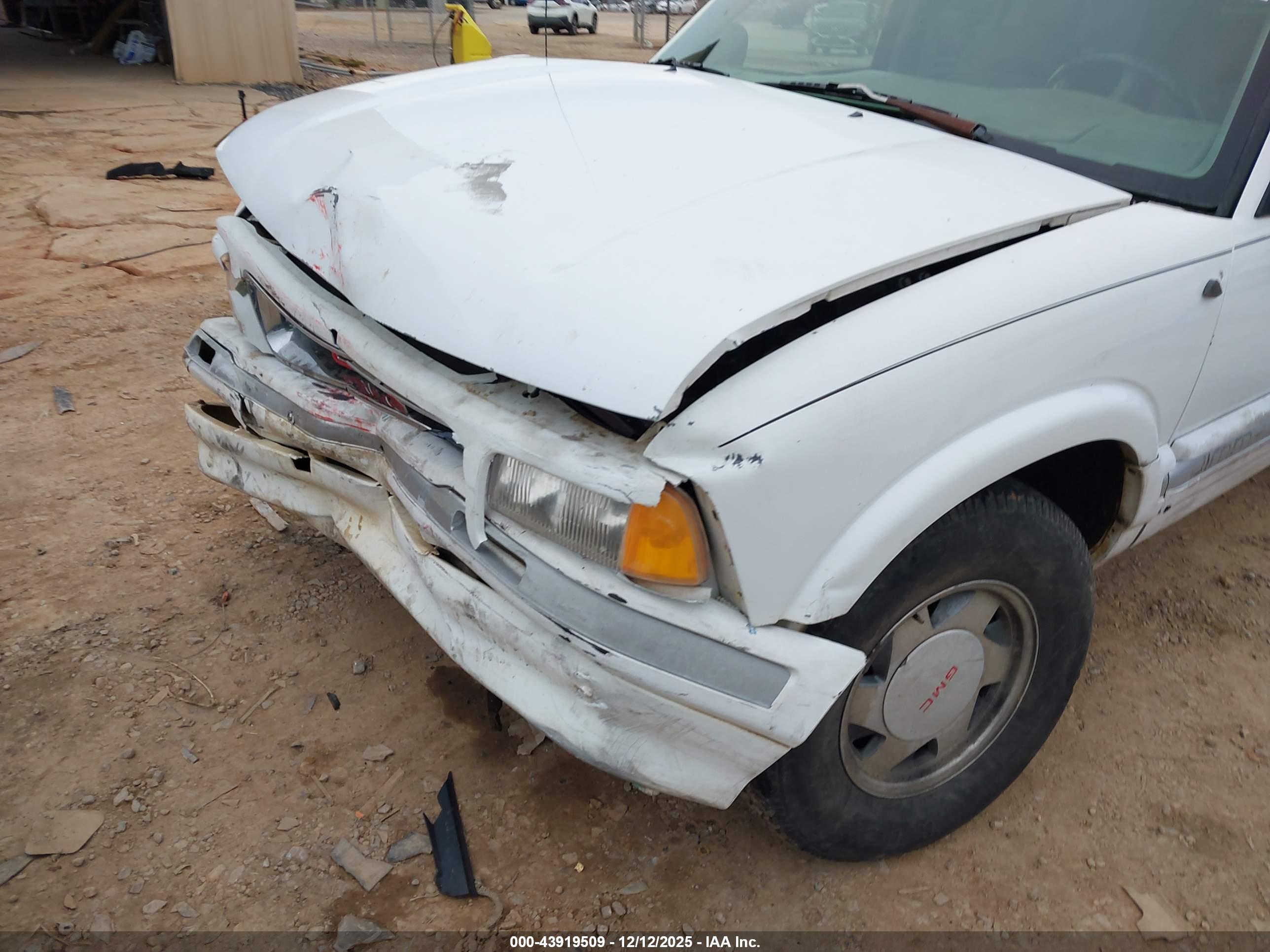 GMC JIMMY image 6