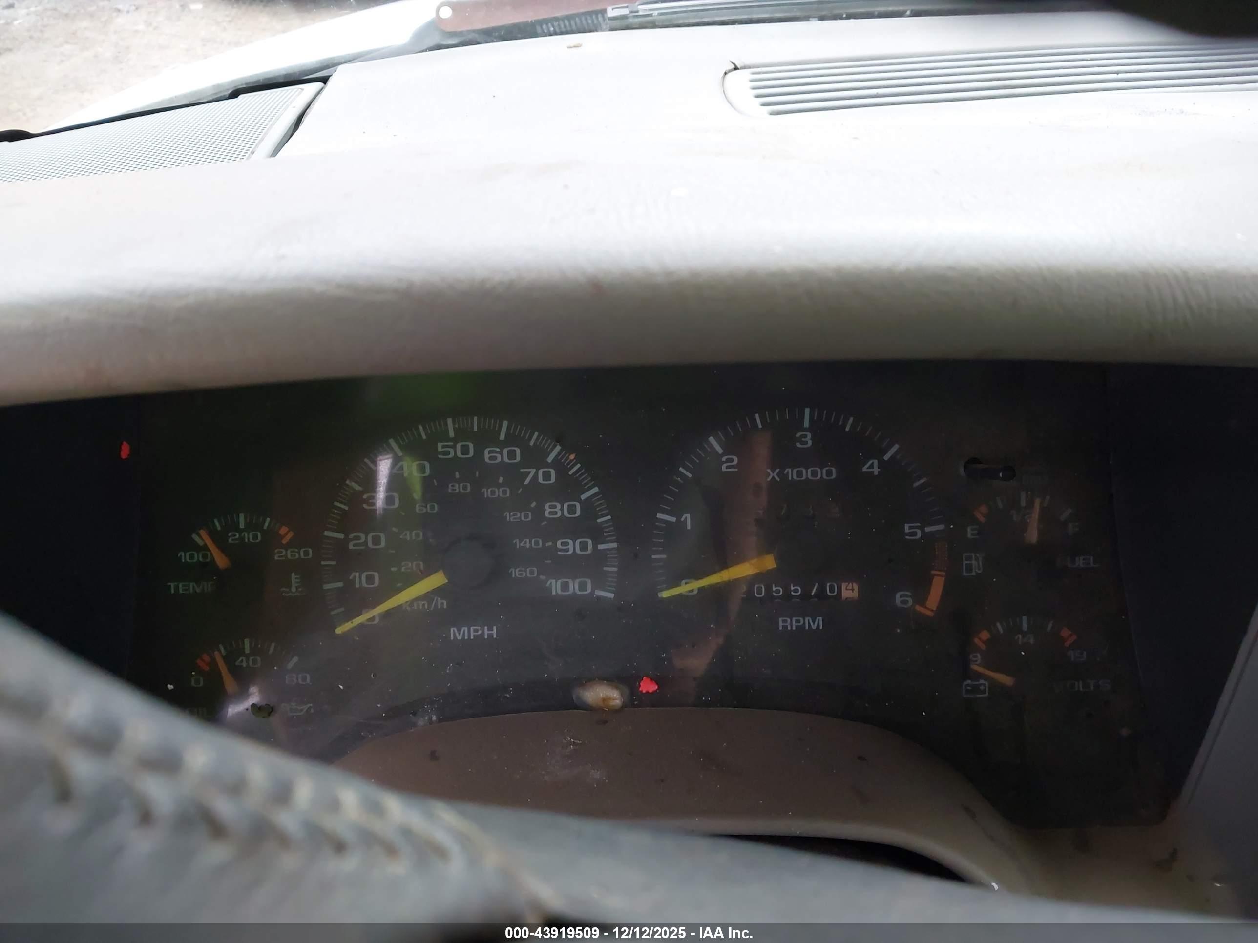 GMC JIMMY image 7