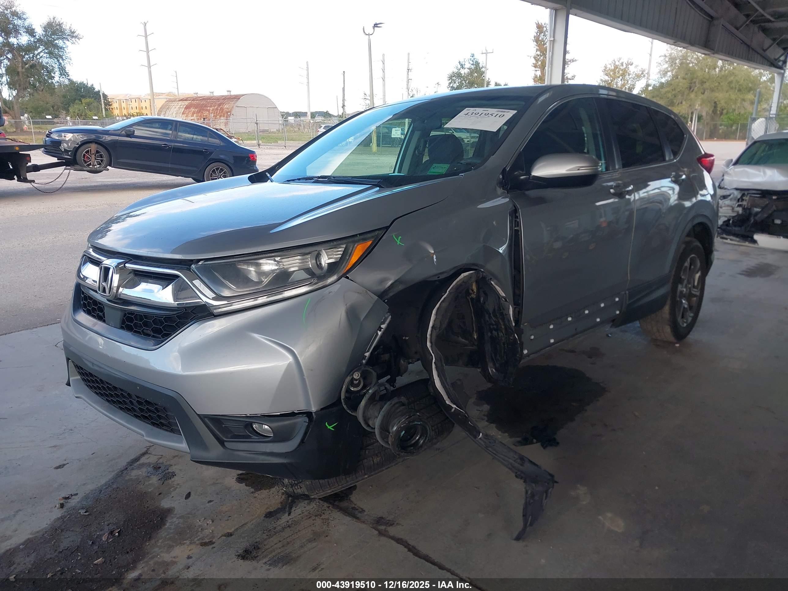 HONDA CR-V image 2