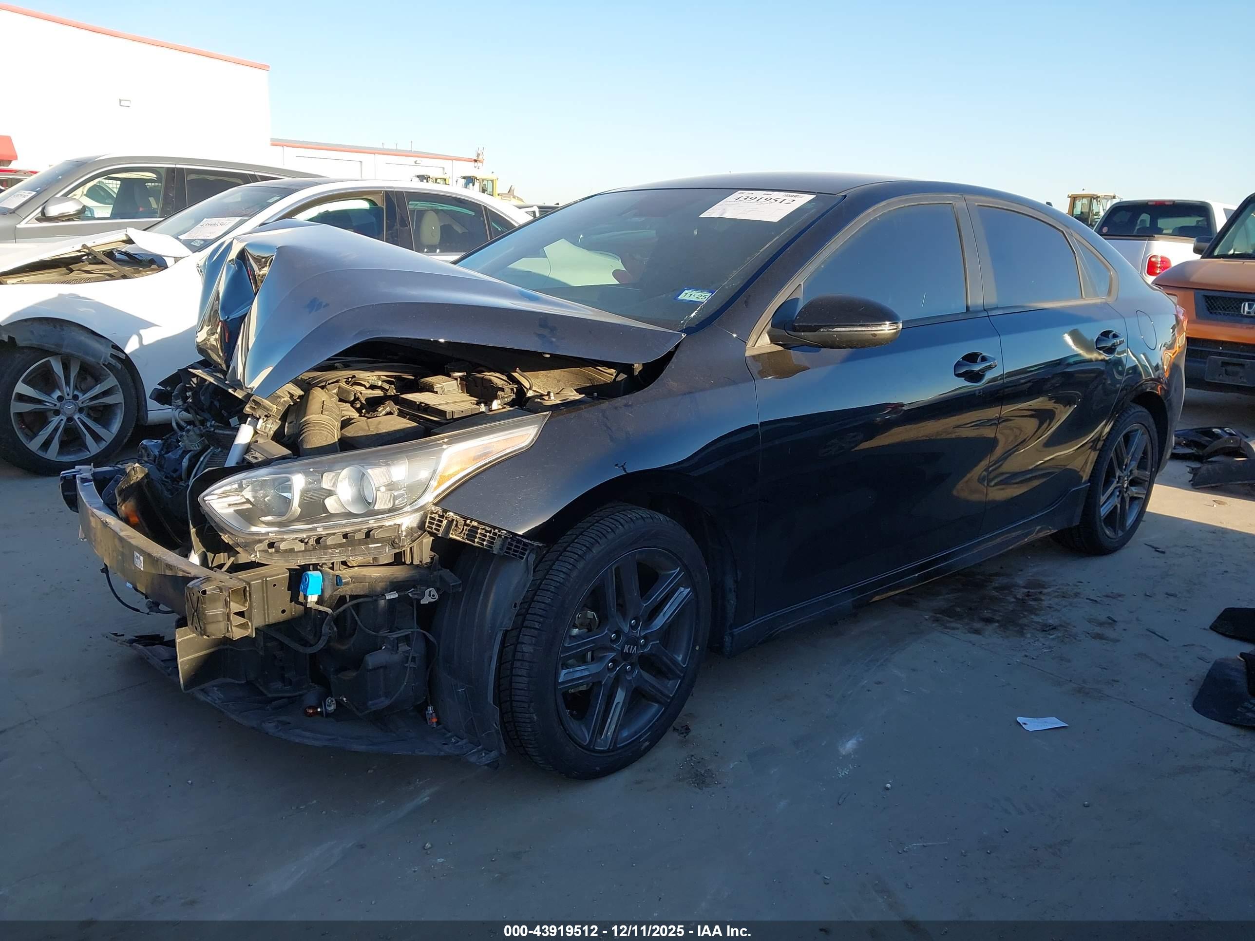 KIA FORTE image 2