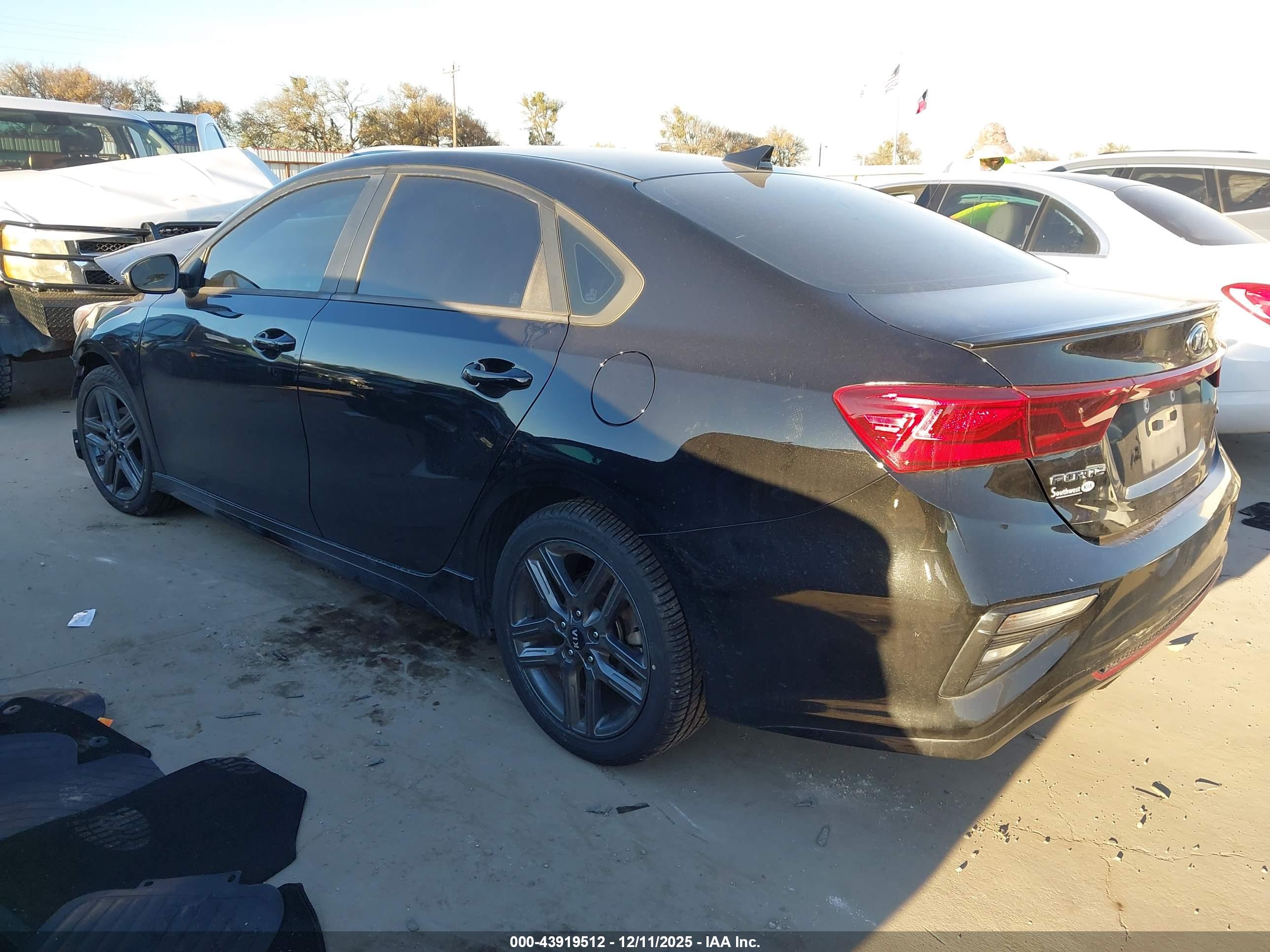 KIA FORTE image 3