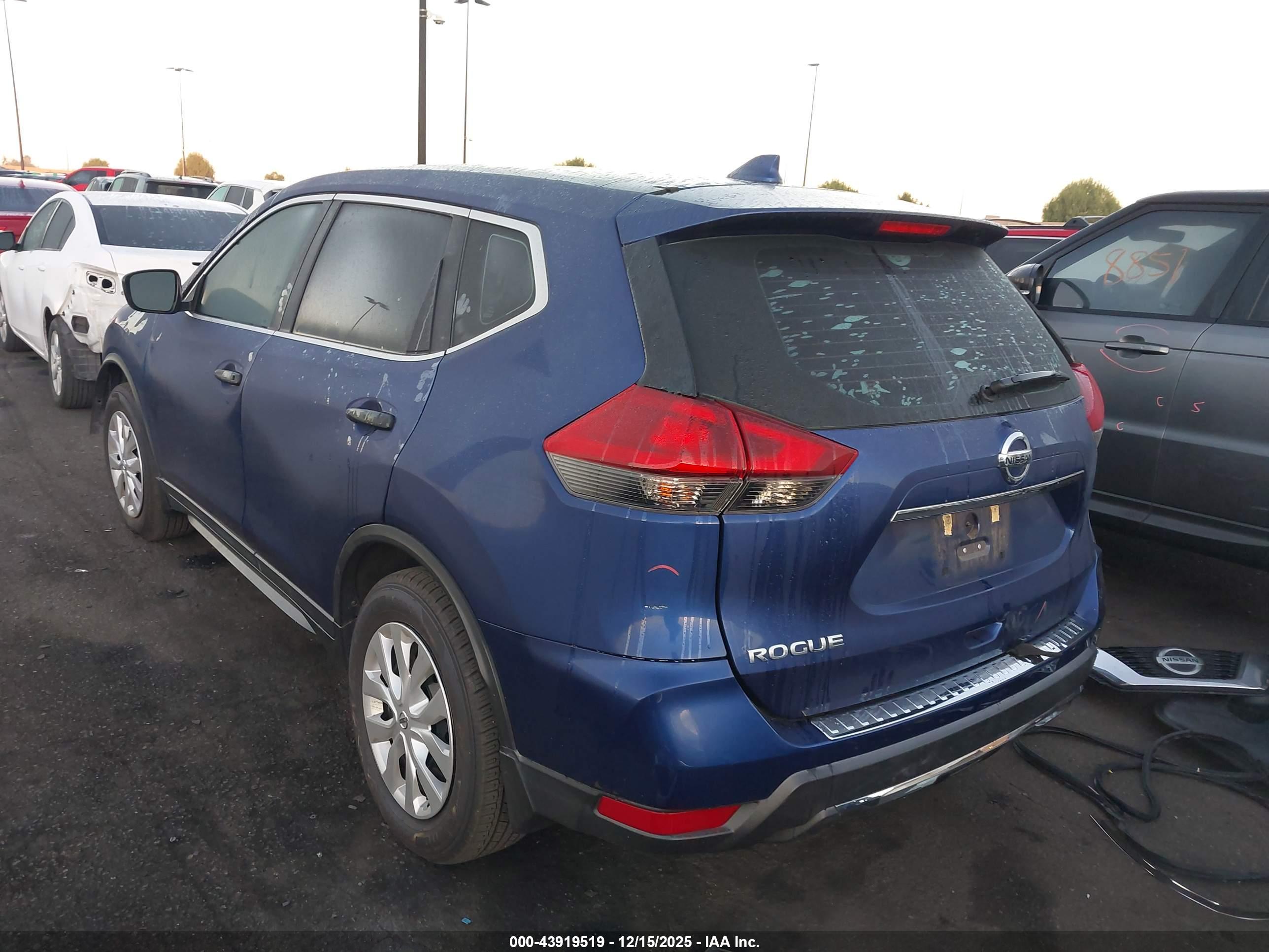 NISSAN ROGUE image 3