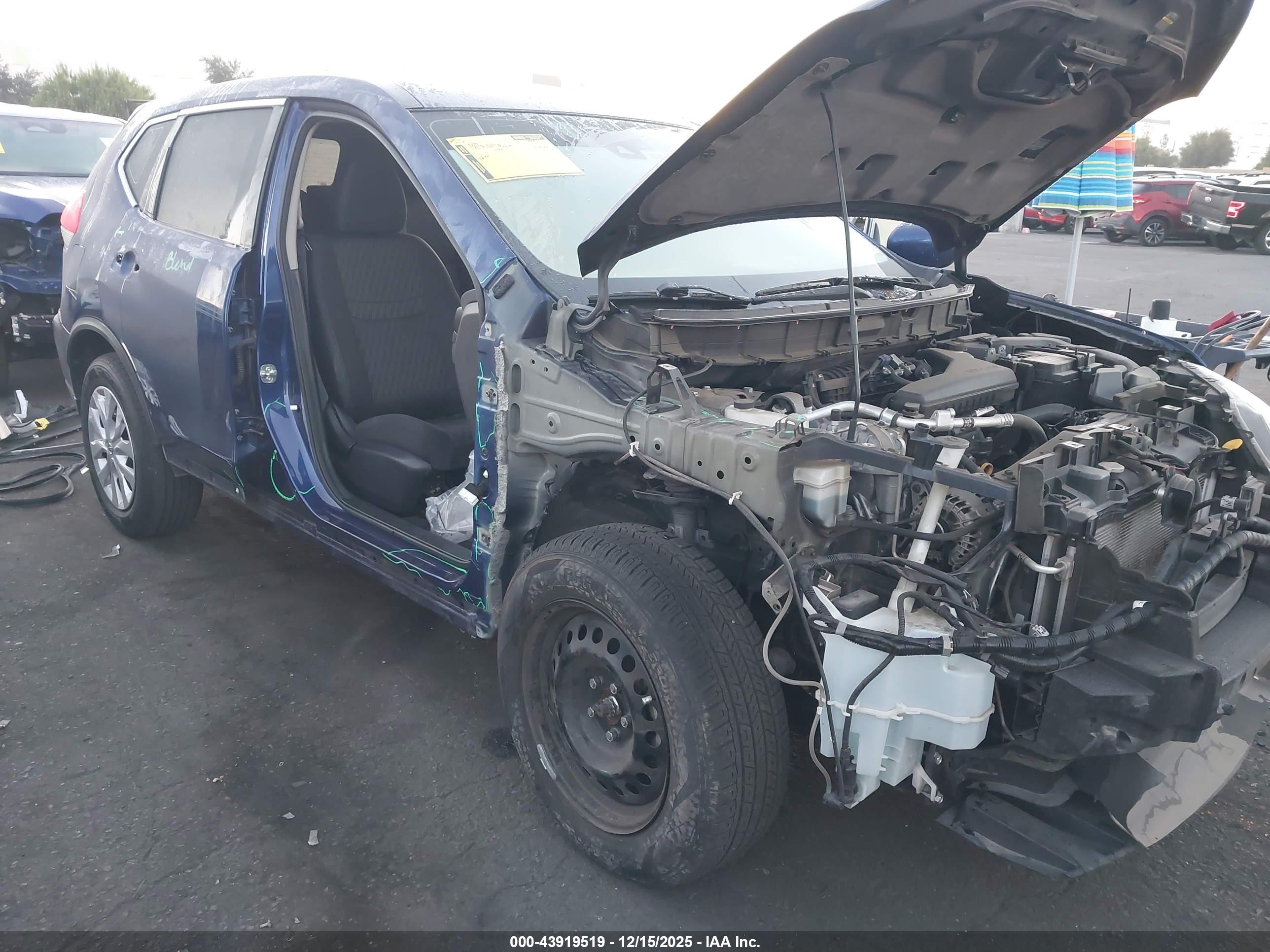 NISSAN ROGUE image 6