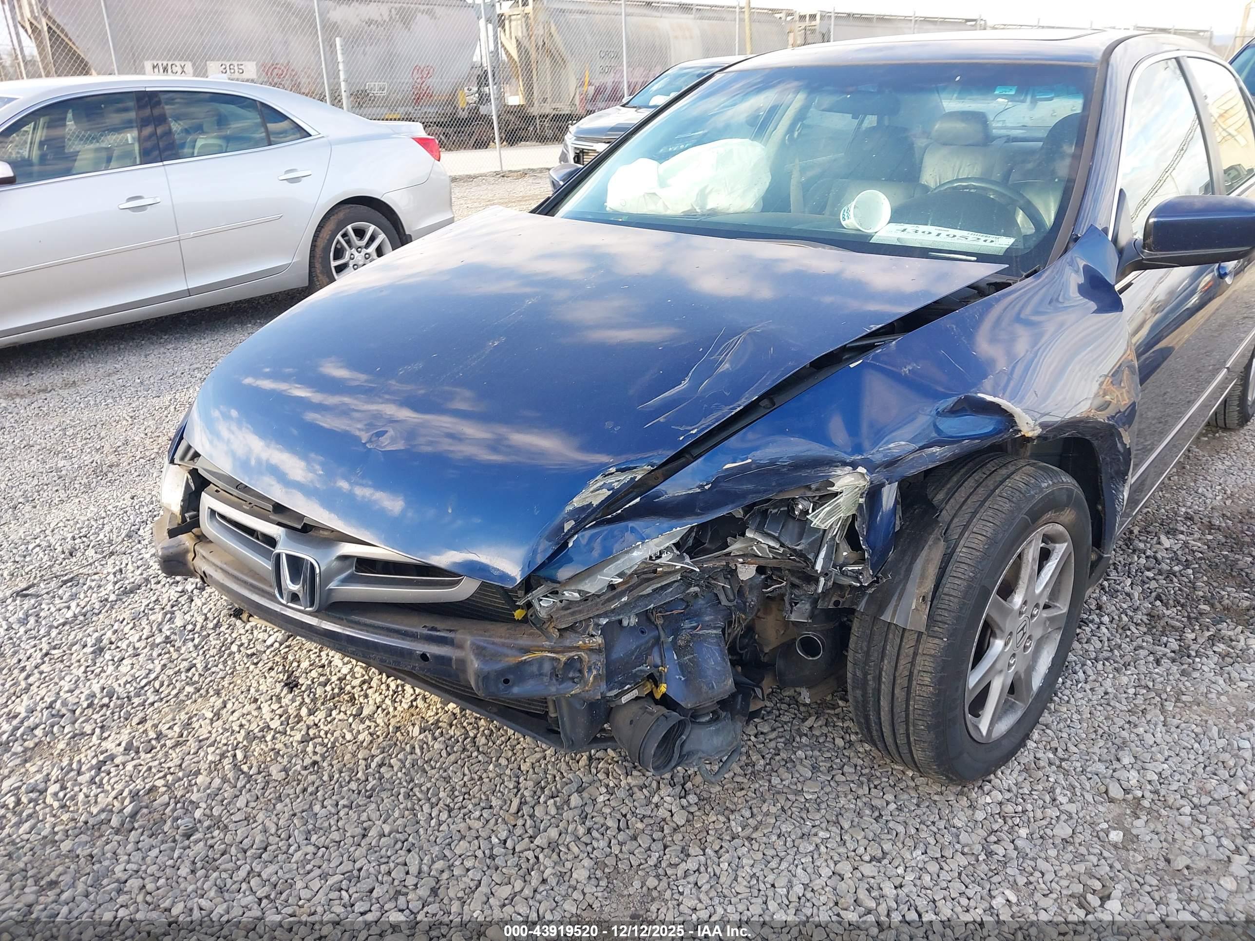 HONDA ACCORD image 6