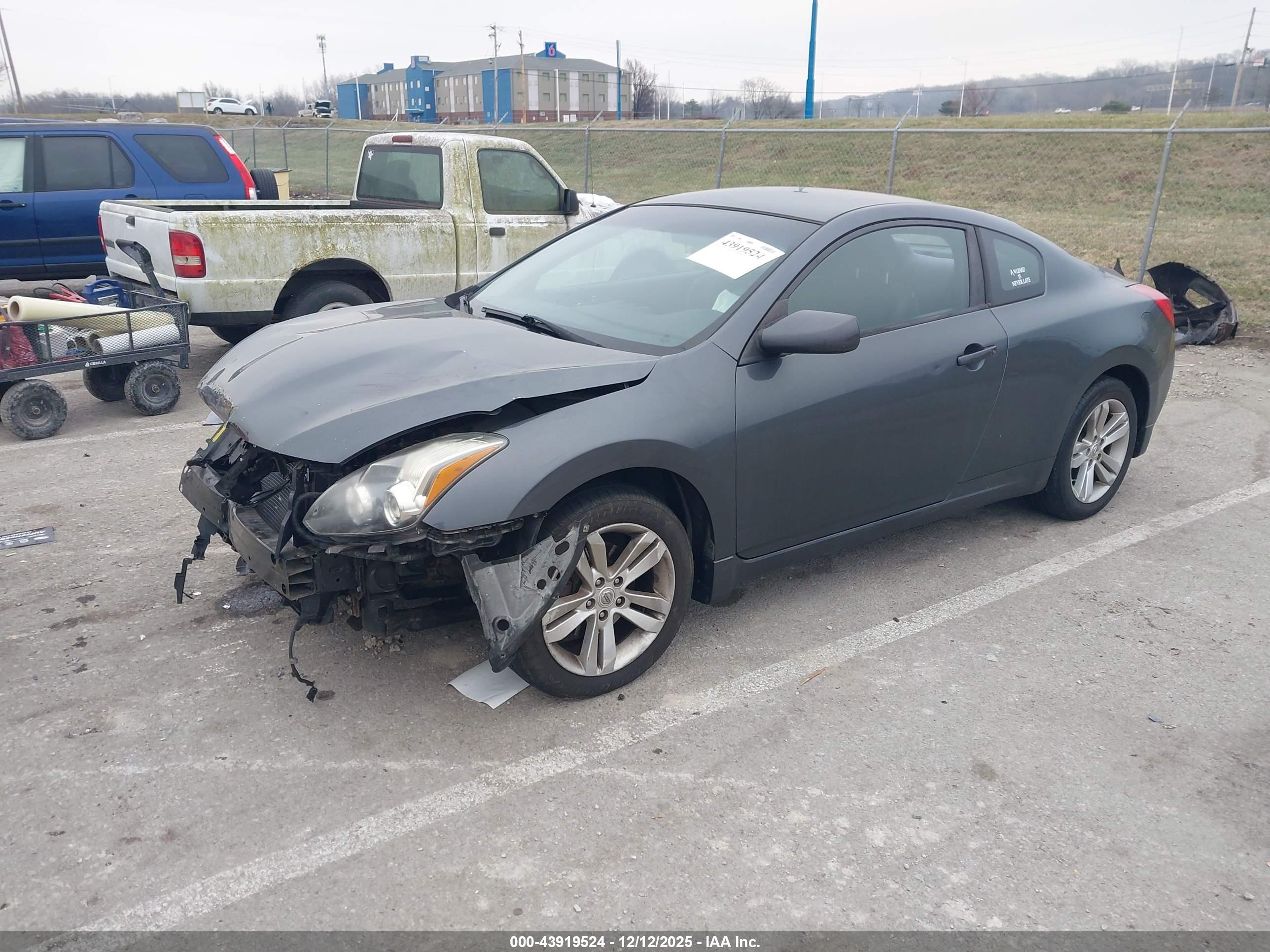 NISSAN ALTIMA image 2